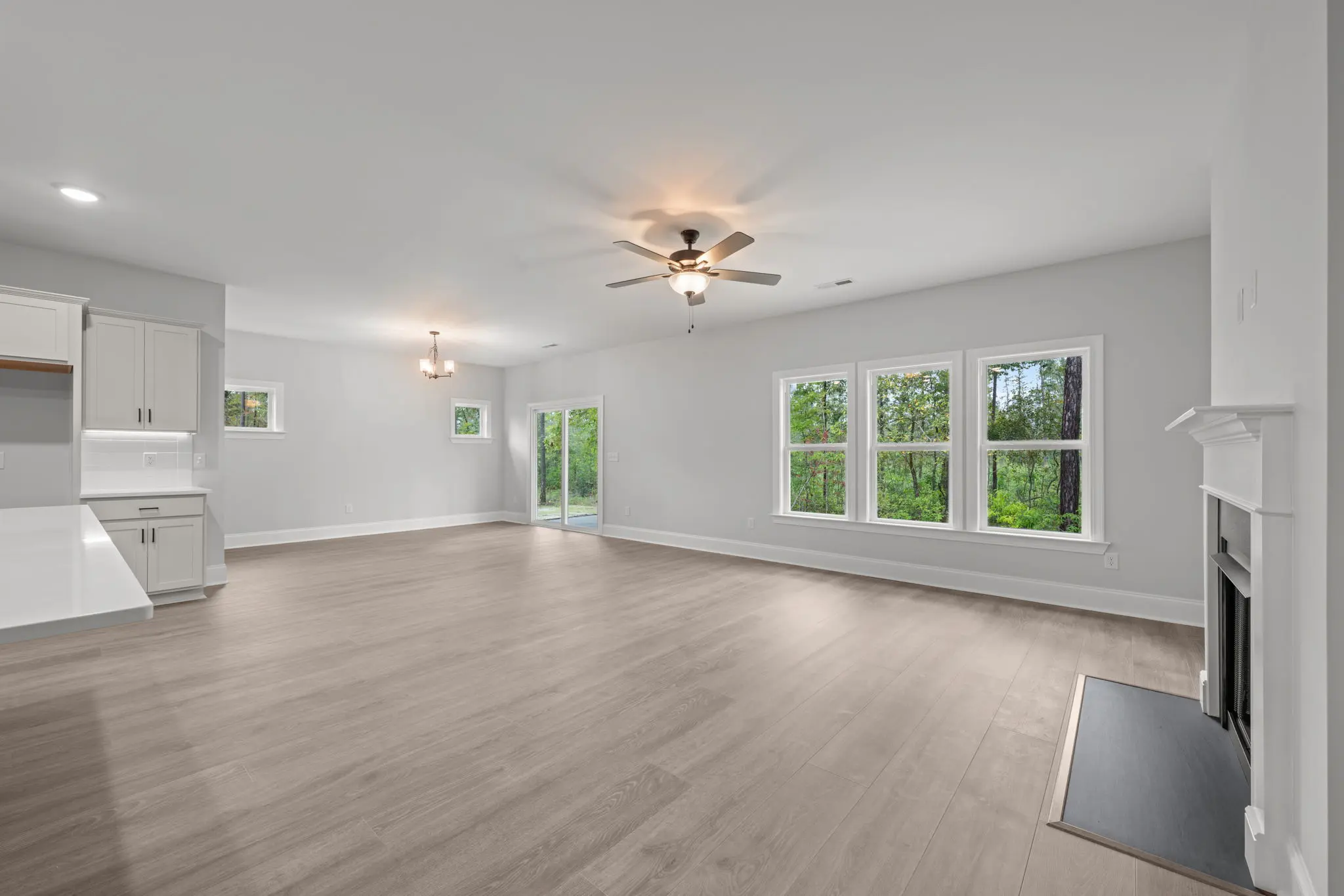 Arlington AP 2207 - Interior Photo 28