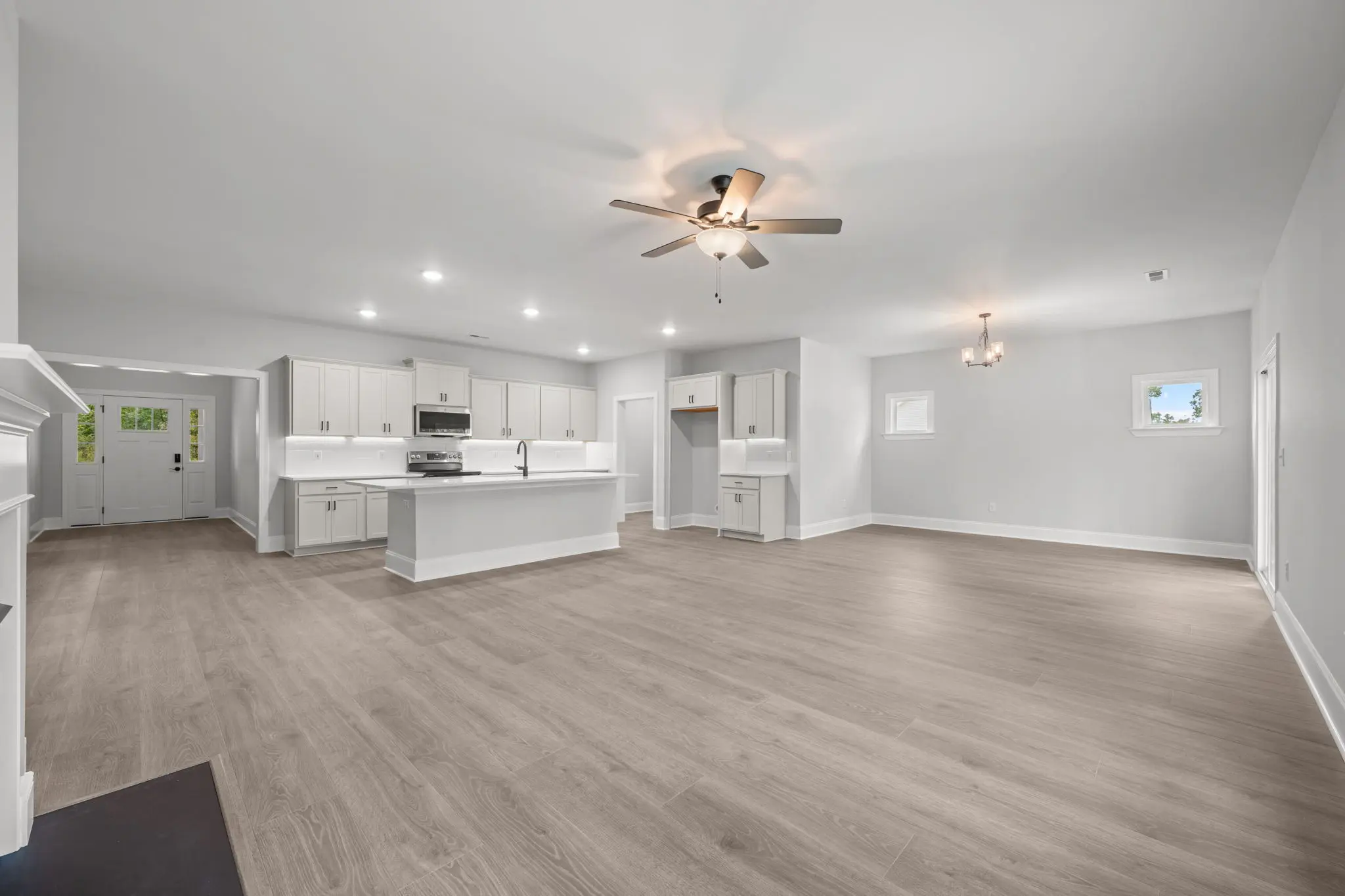 Arlington AP 2207 - Interior Photo 29