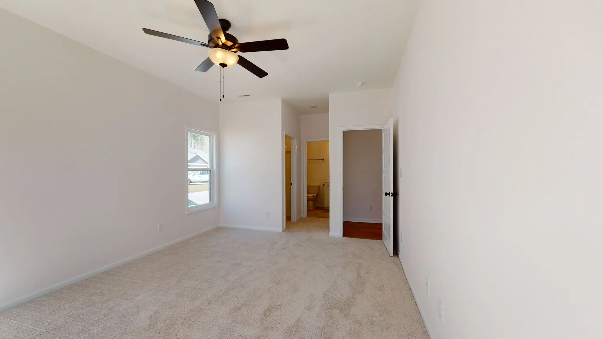 Catherine - Interior Photo 36