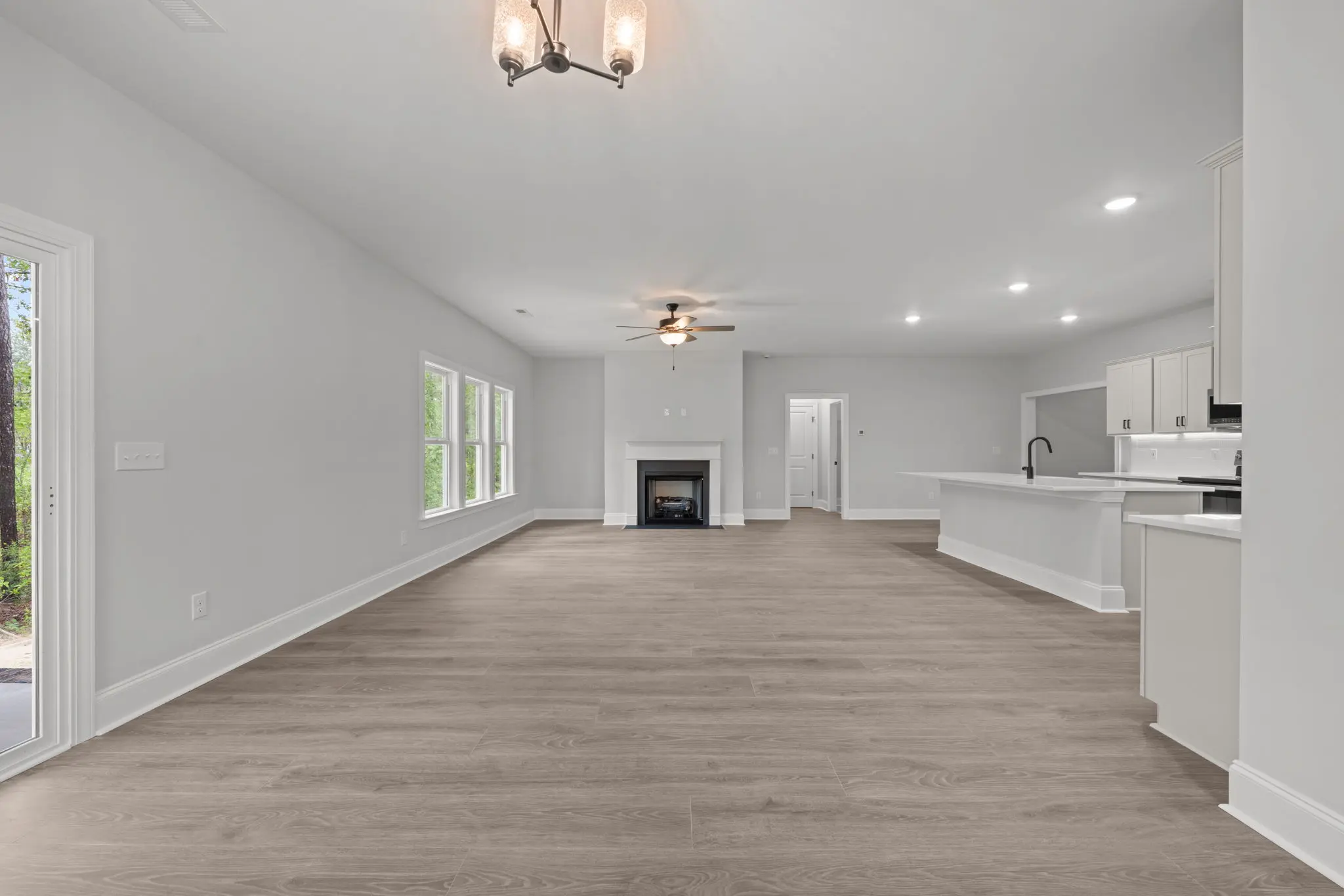 Arlington AP 2207 - Interior Photo 32