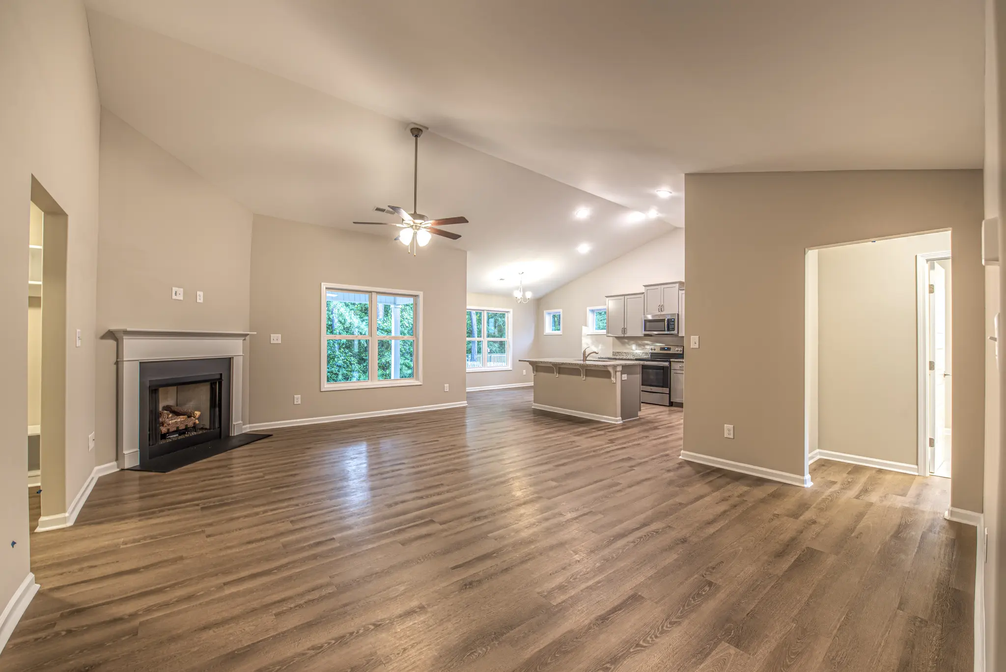 Bayhill - Interior Photo 6