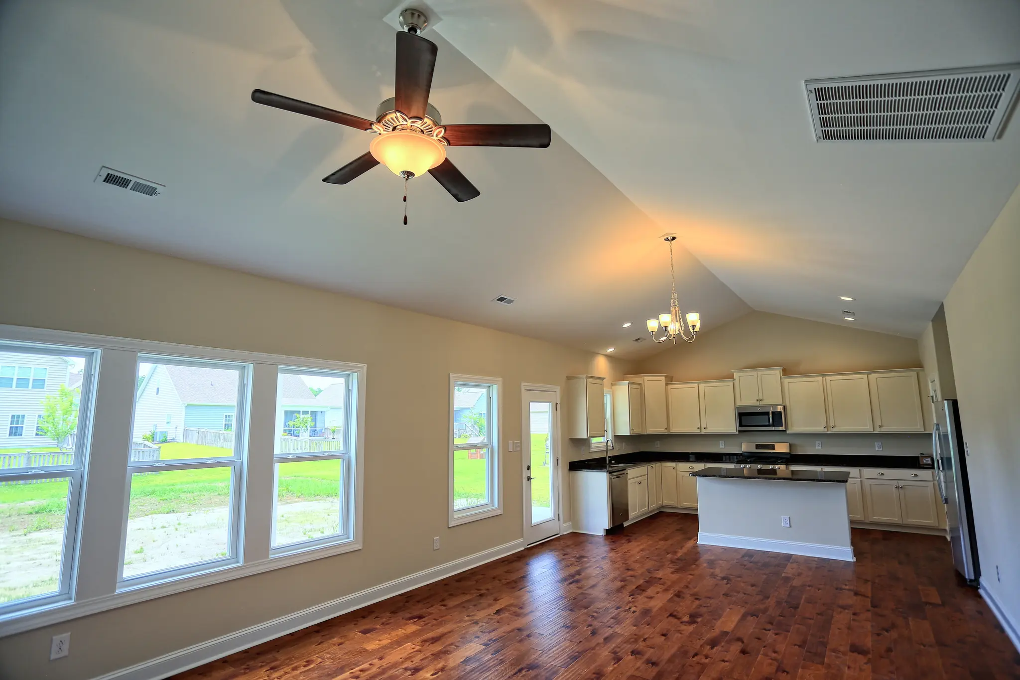 Abingdon - Interior Photo 16