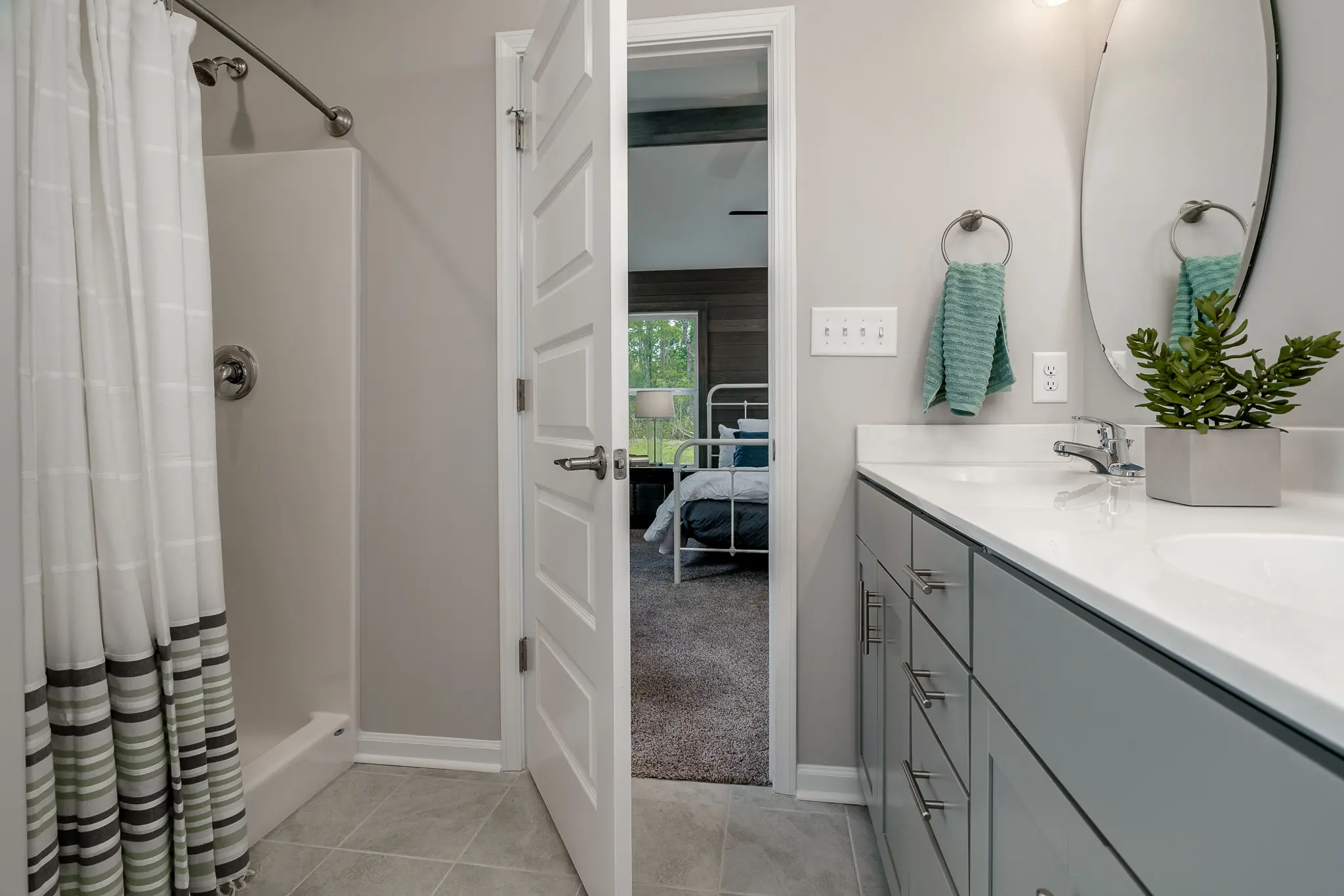 Chatham - Interior Photo 25