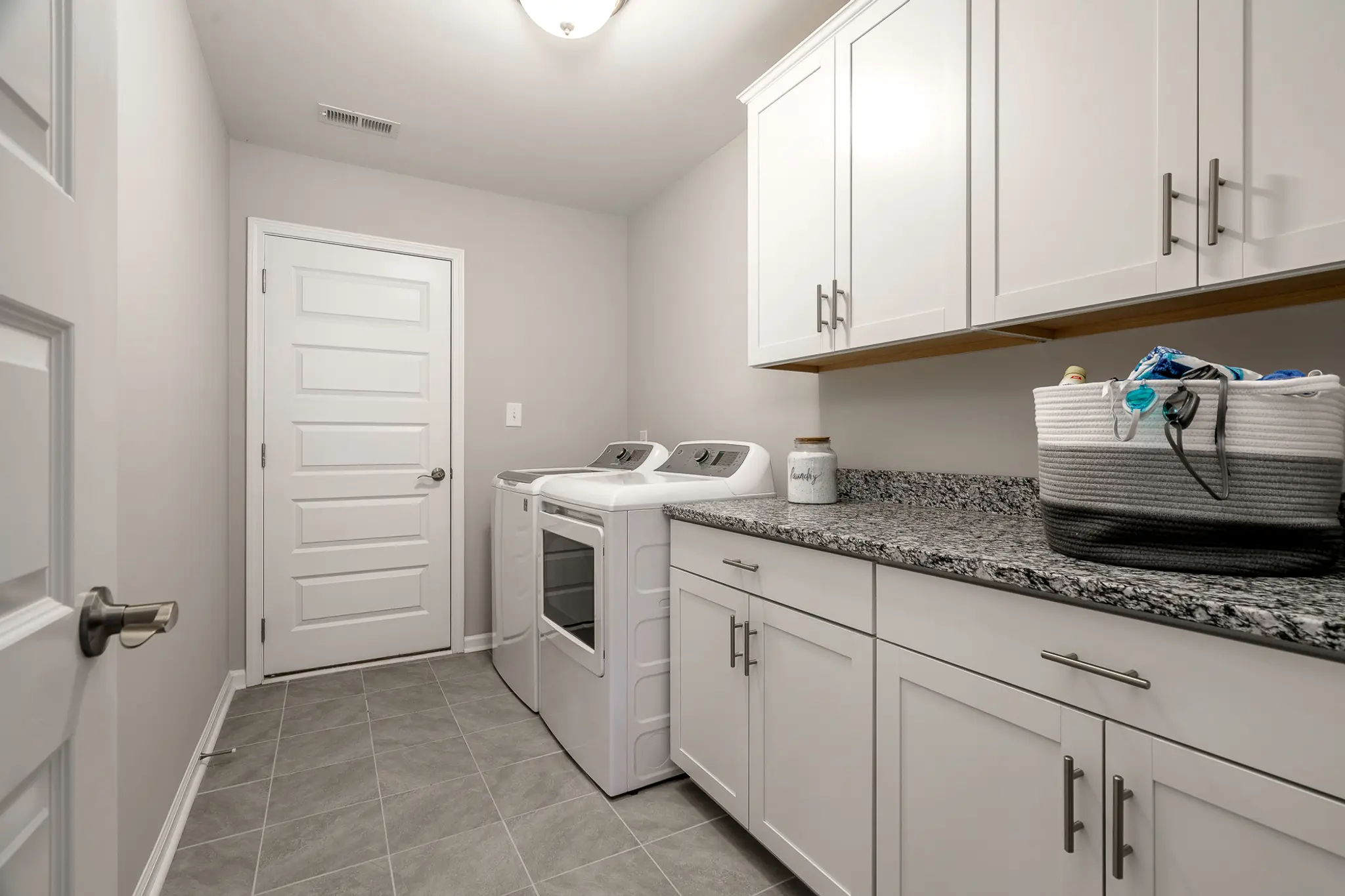 Chatham - Interior Photo 26