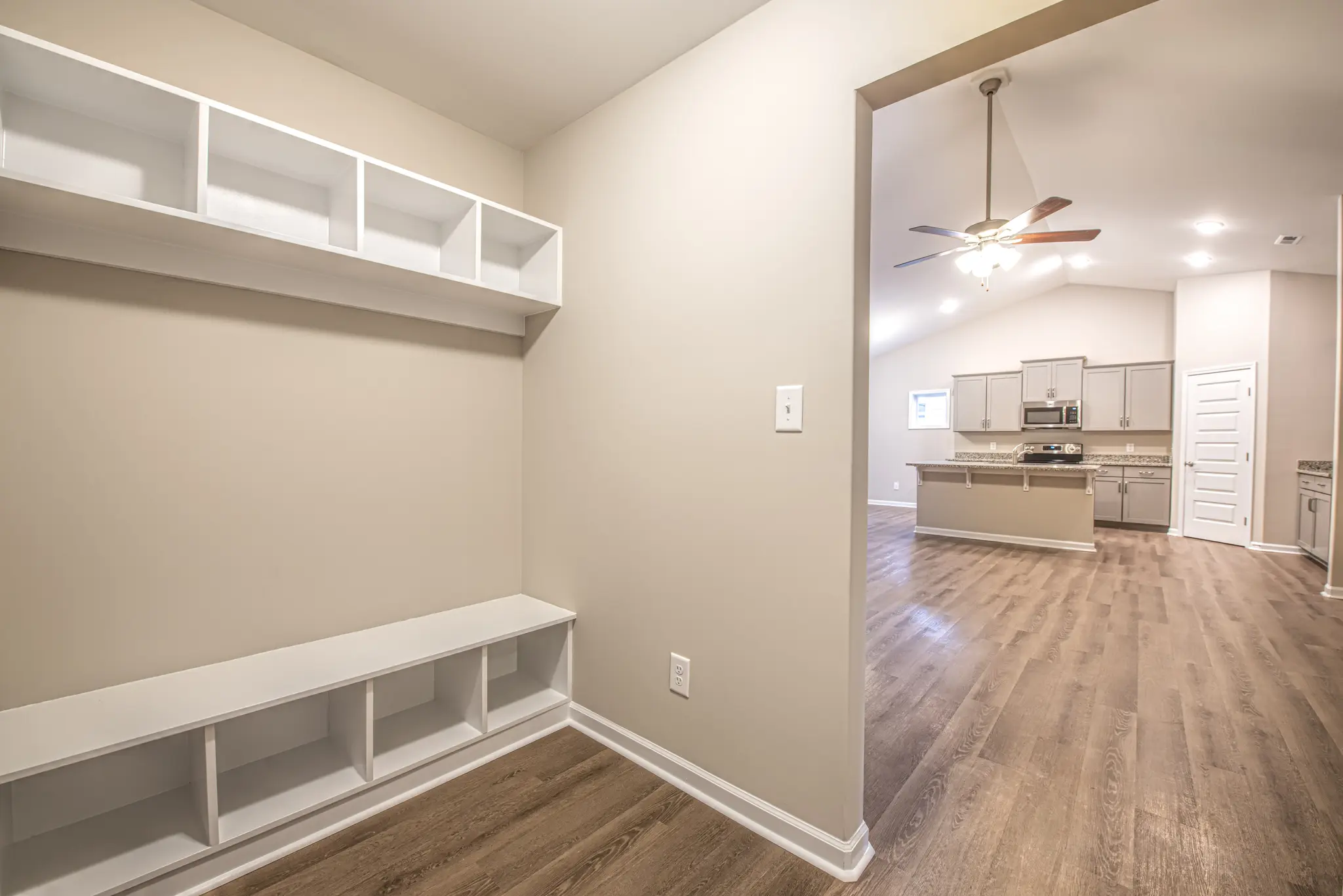 Bayhill - Interior Photo 11