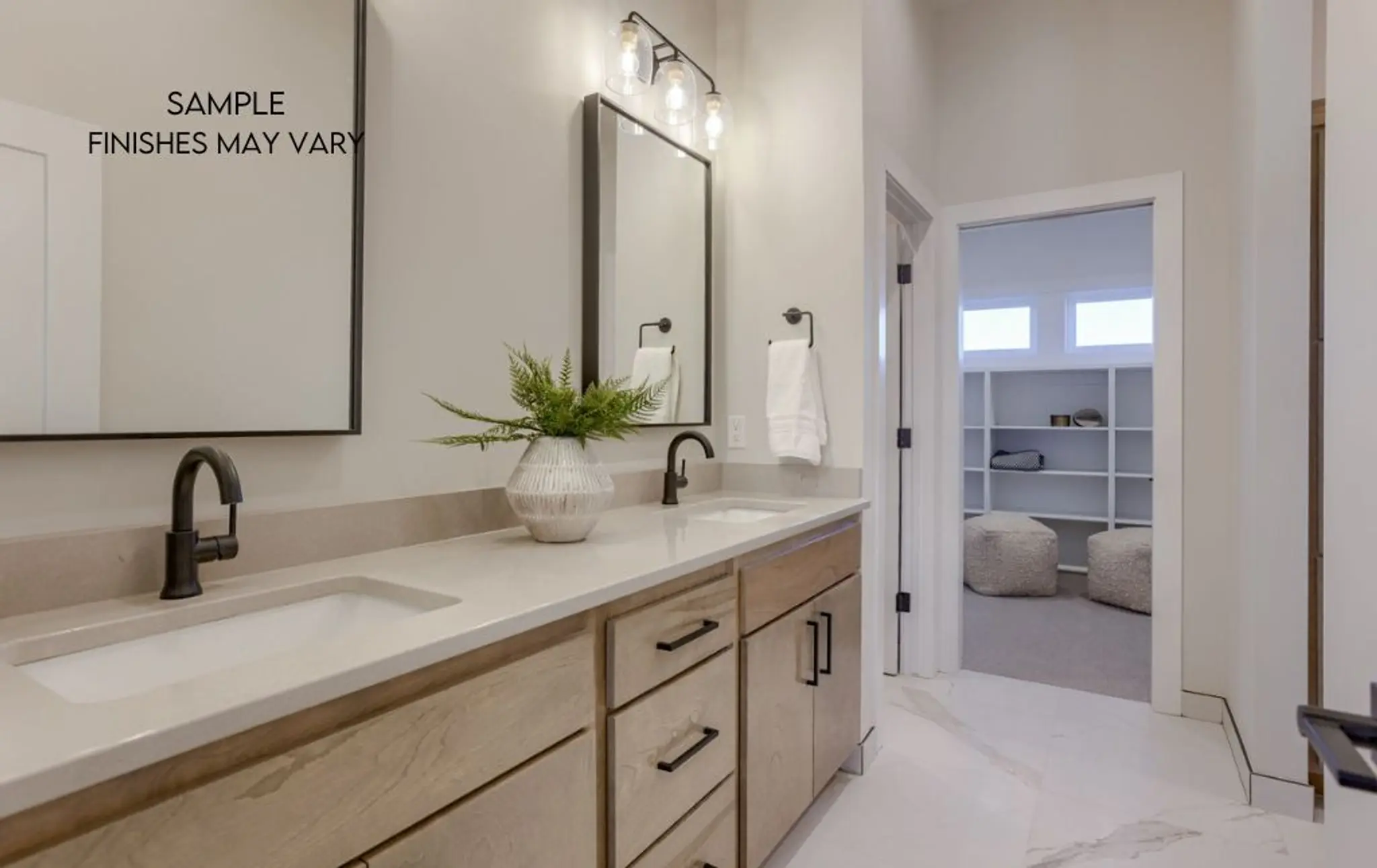 Alder - Interior Photo 12
