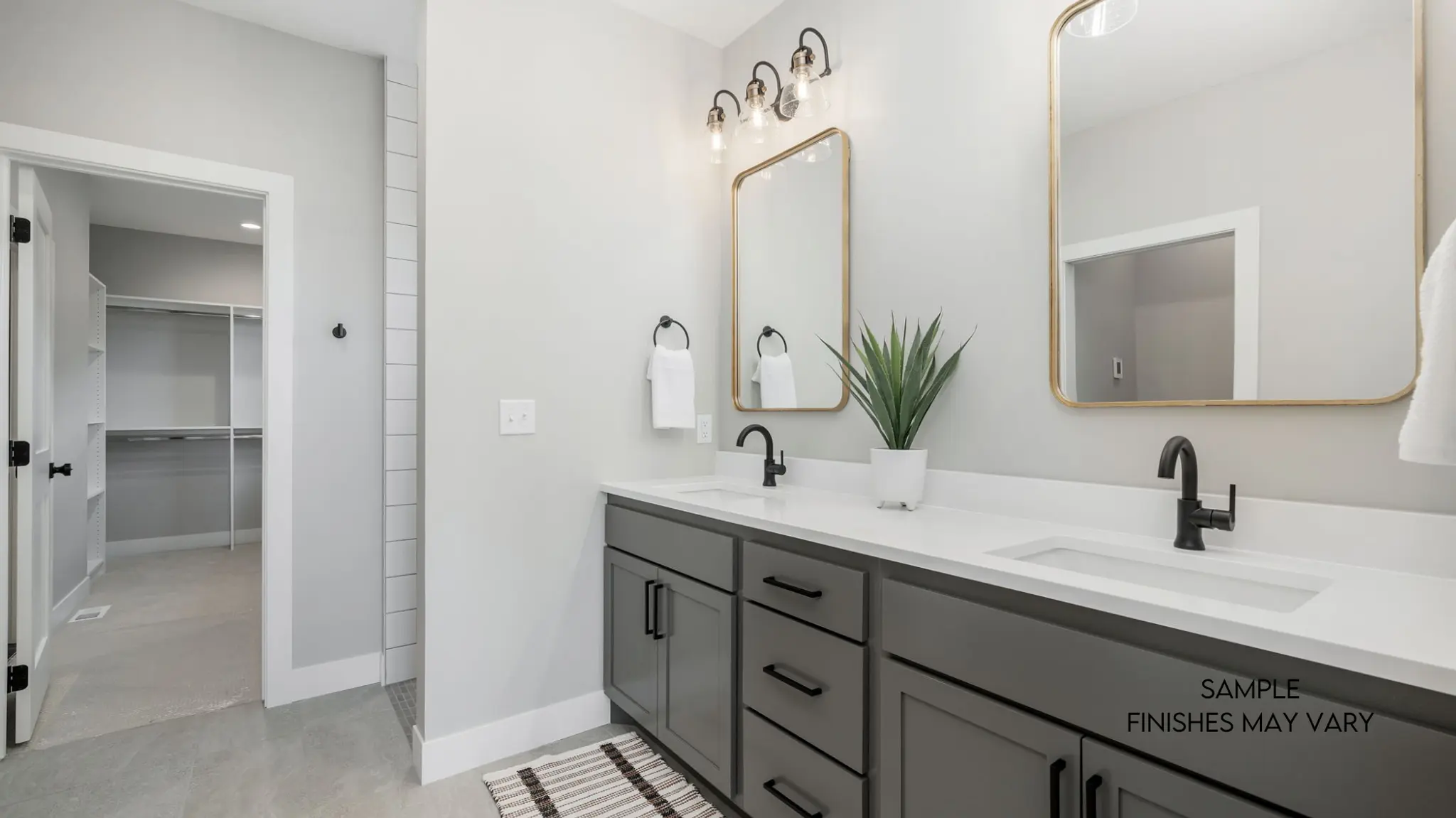Aspen - Interior Photo 12