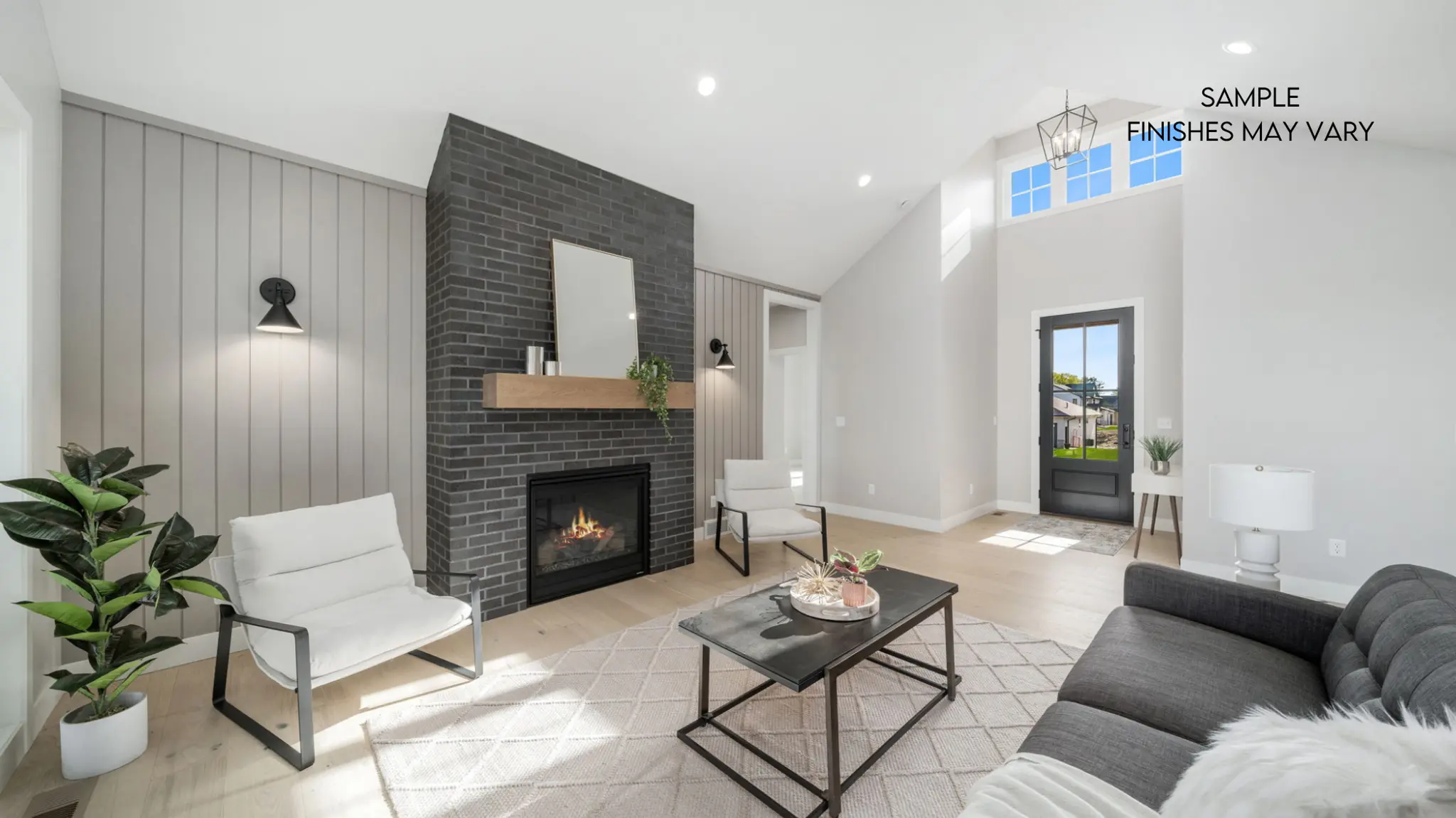 Aspen - Interior Photo 1