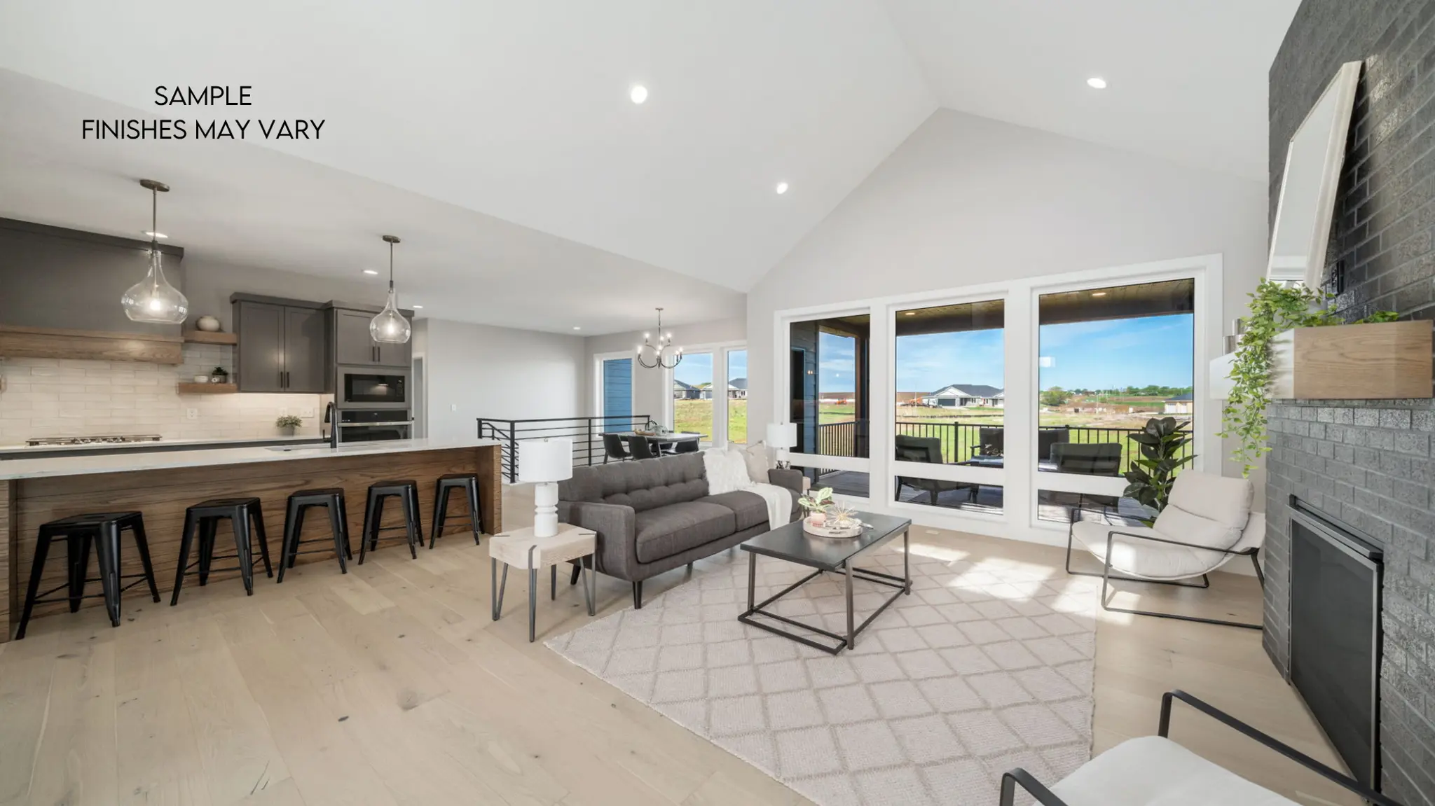 Aspen - Interior Photo 3