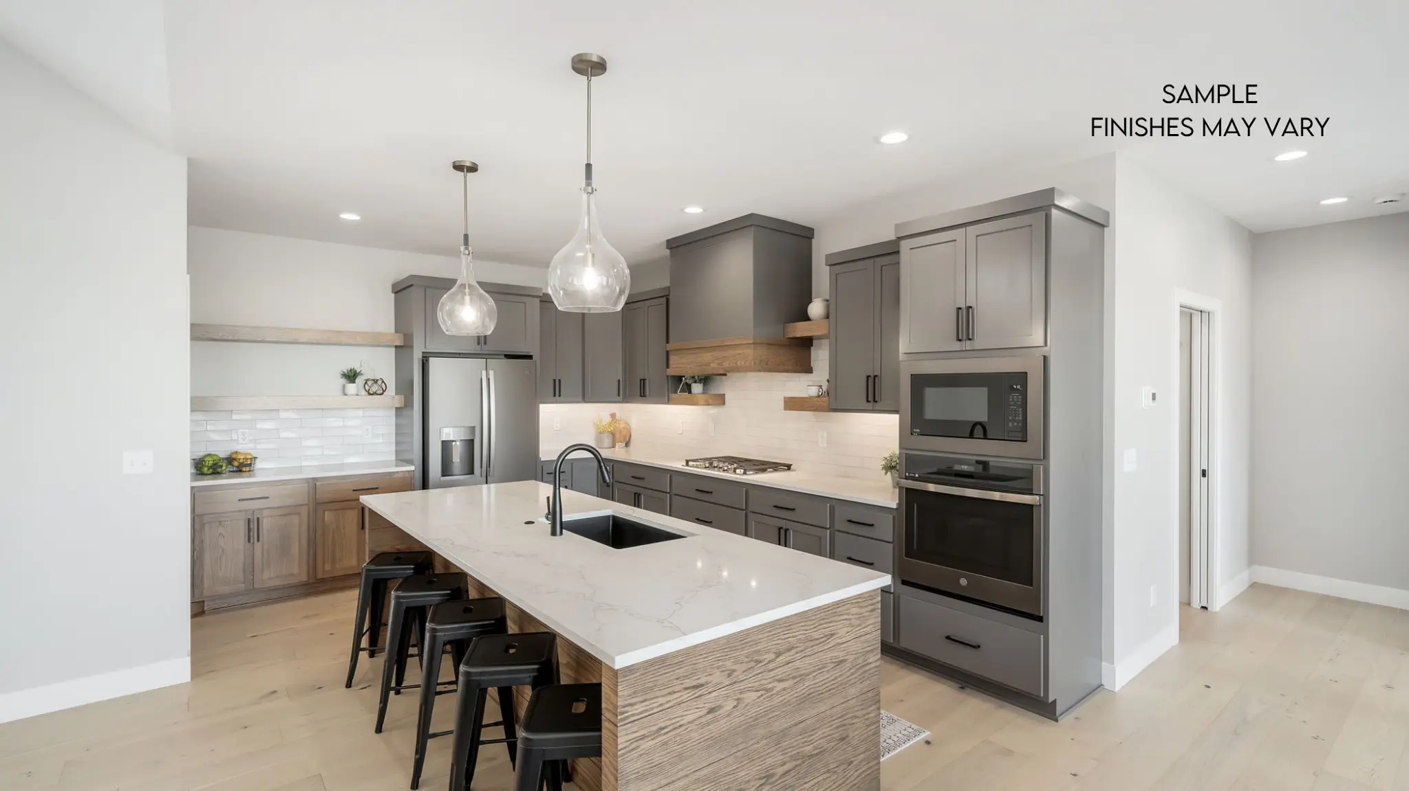 Aspen - Interior Photo 5