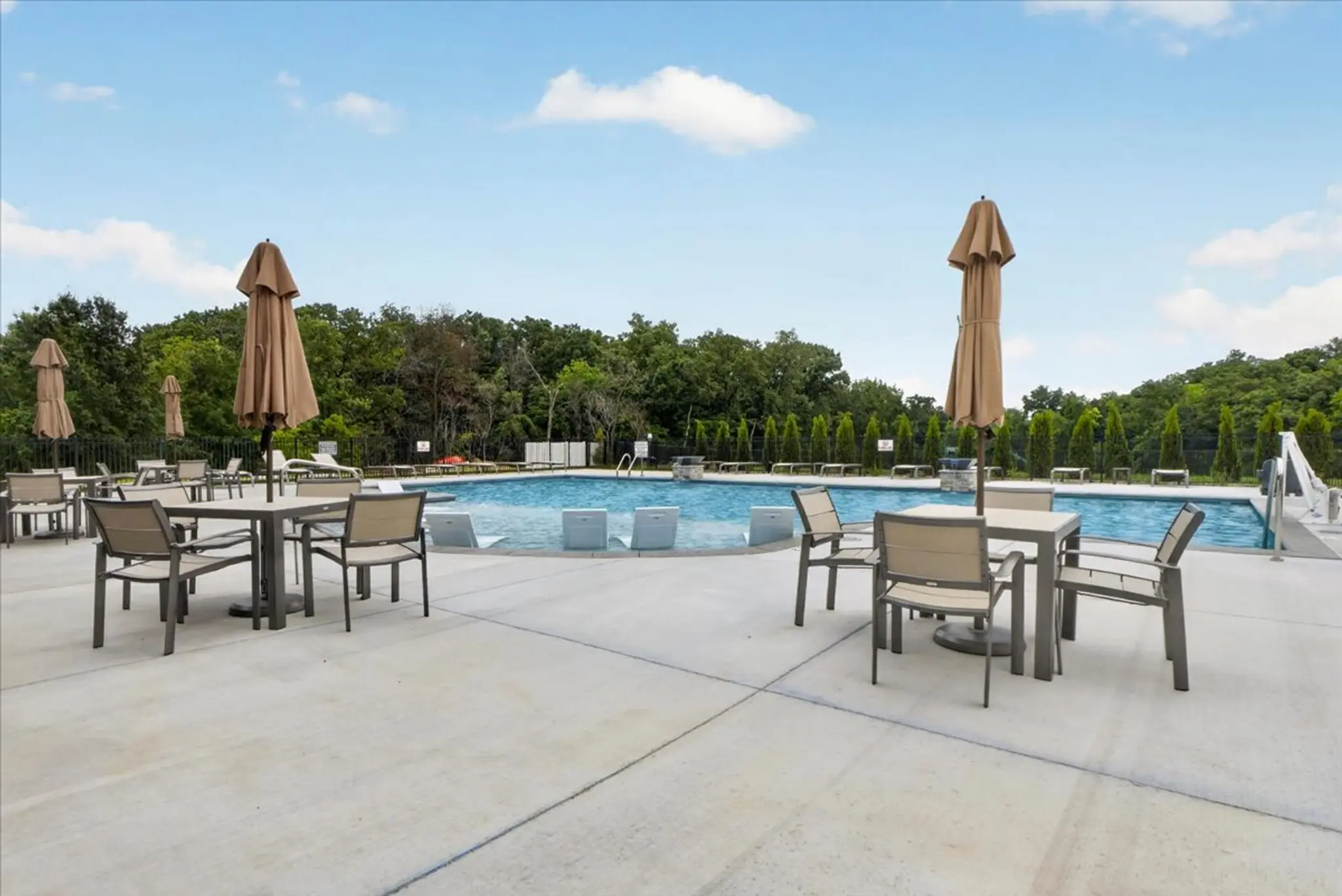 Townes at Lienemann Park Amenities
