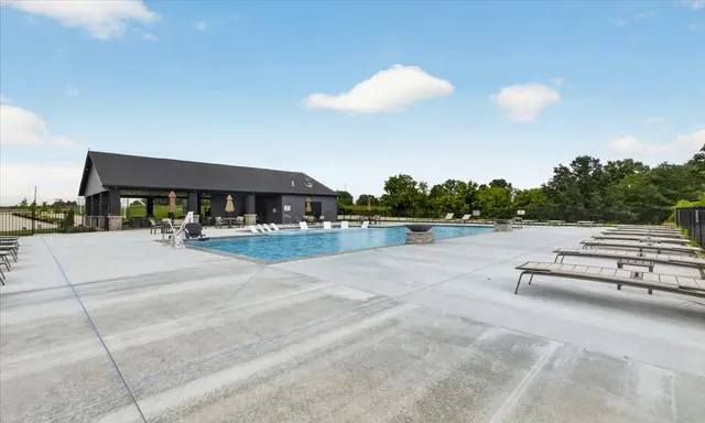 Townes at Lienemann Park Amenities