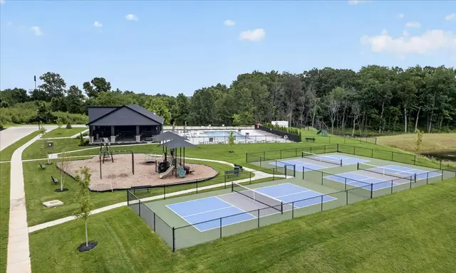 Townes at Lienemann Park Amenities