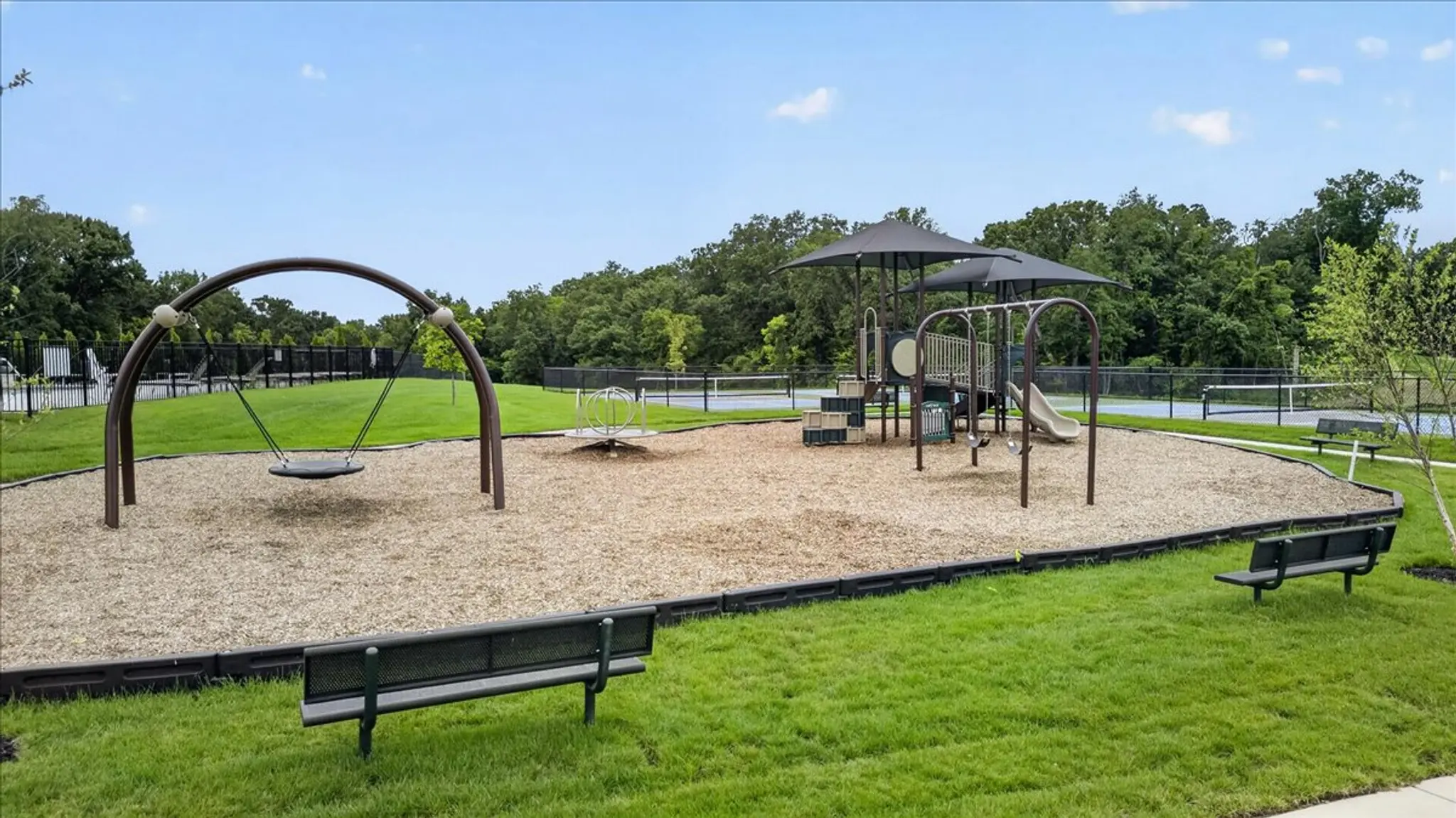 Townes at Lienemann Park Amenities