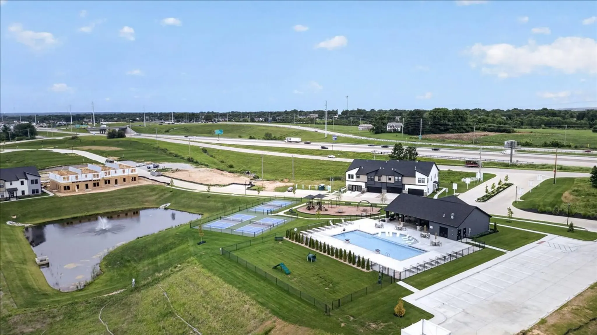 Townes at Lienemann Park Amenities
