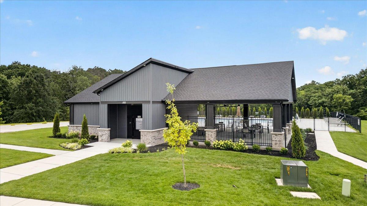 Townes at Lienemann Park Amenities