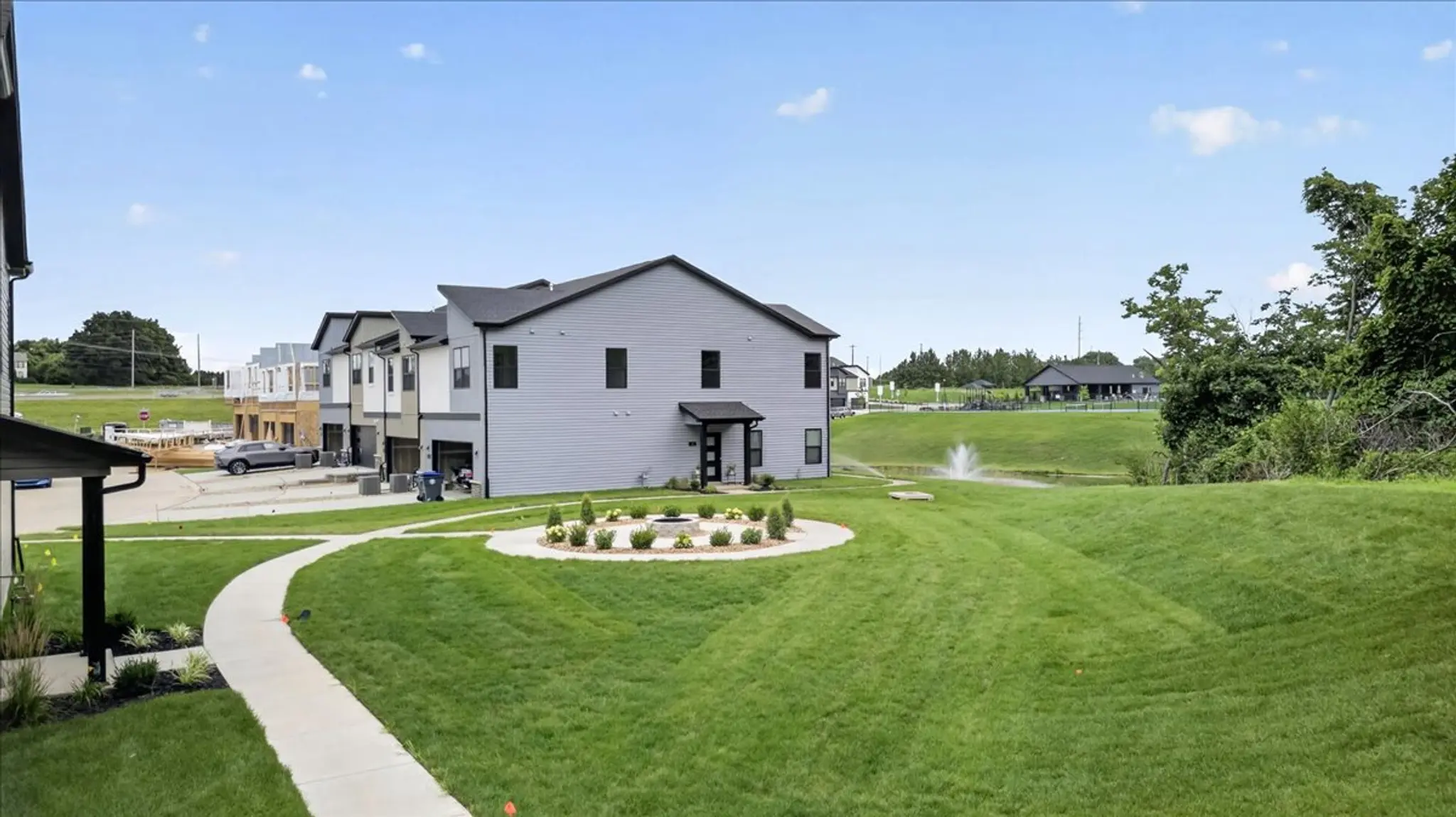 Townes at Lienemann Park Amenities