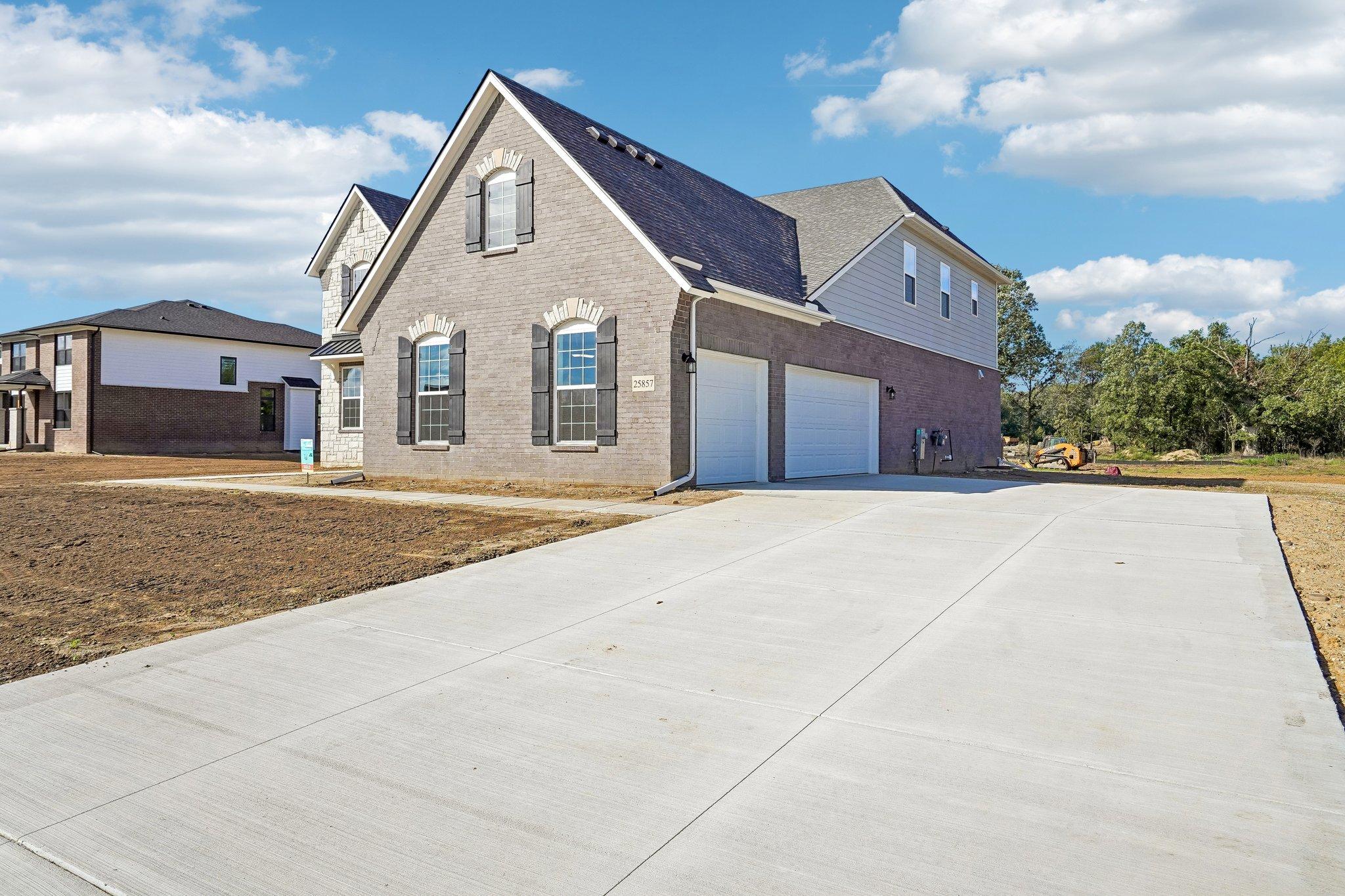 MI Huntington - Exterior Photo 5