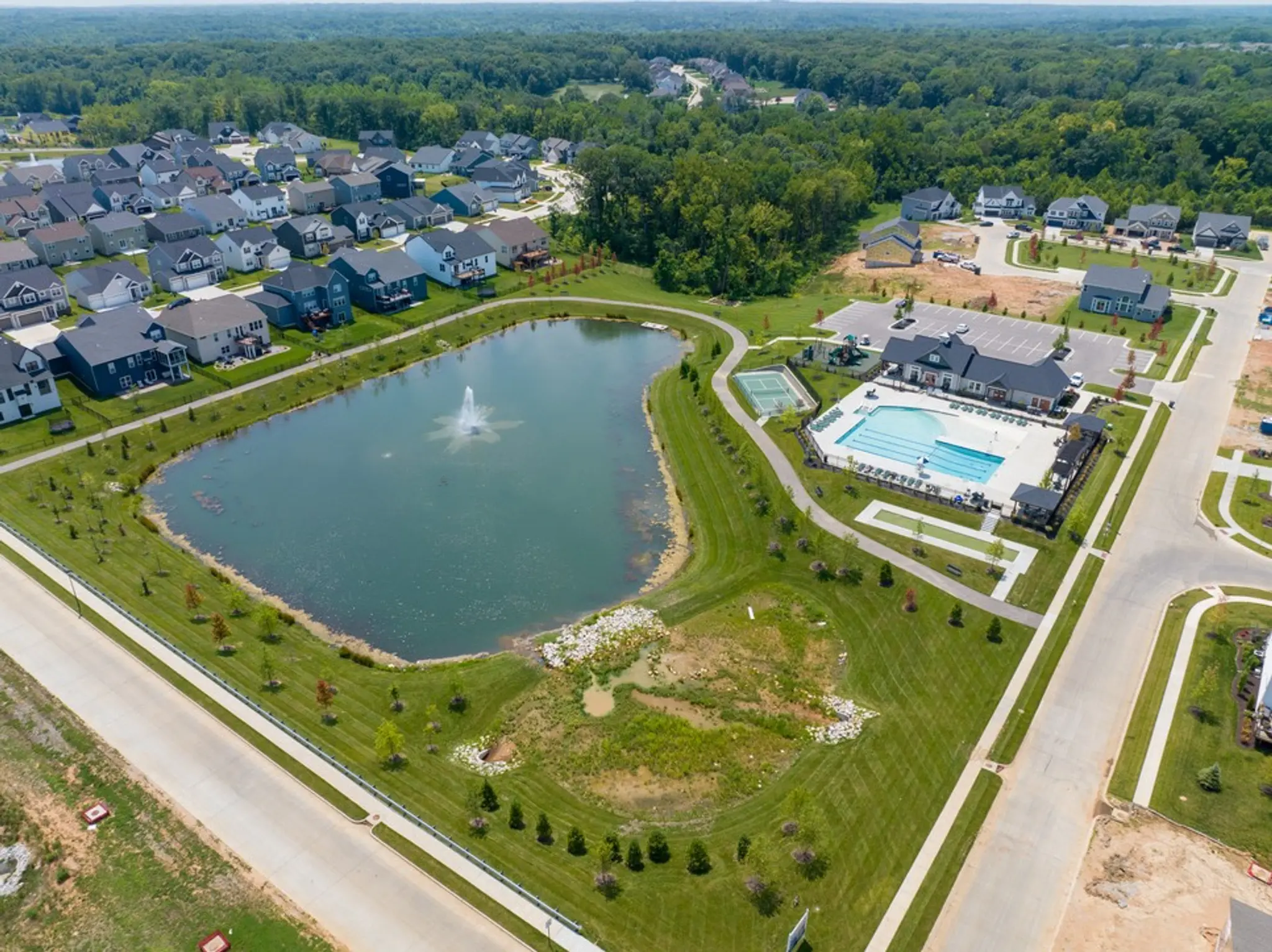 Caledonia Amenities