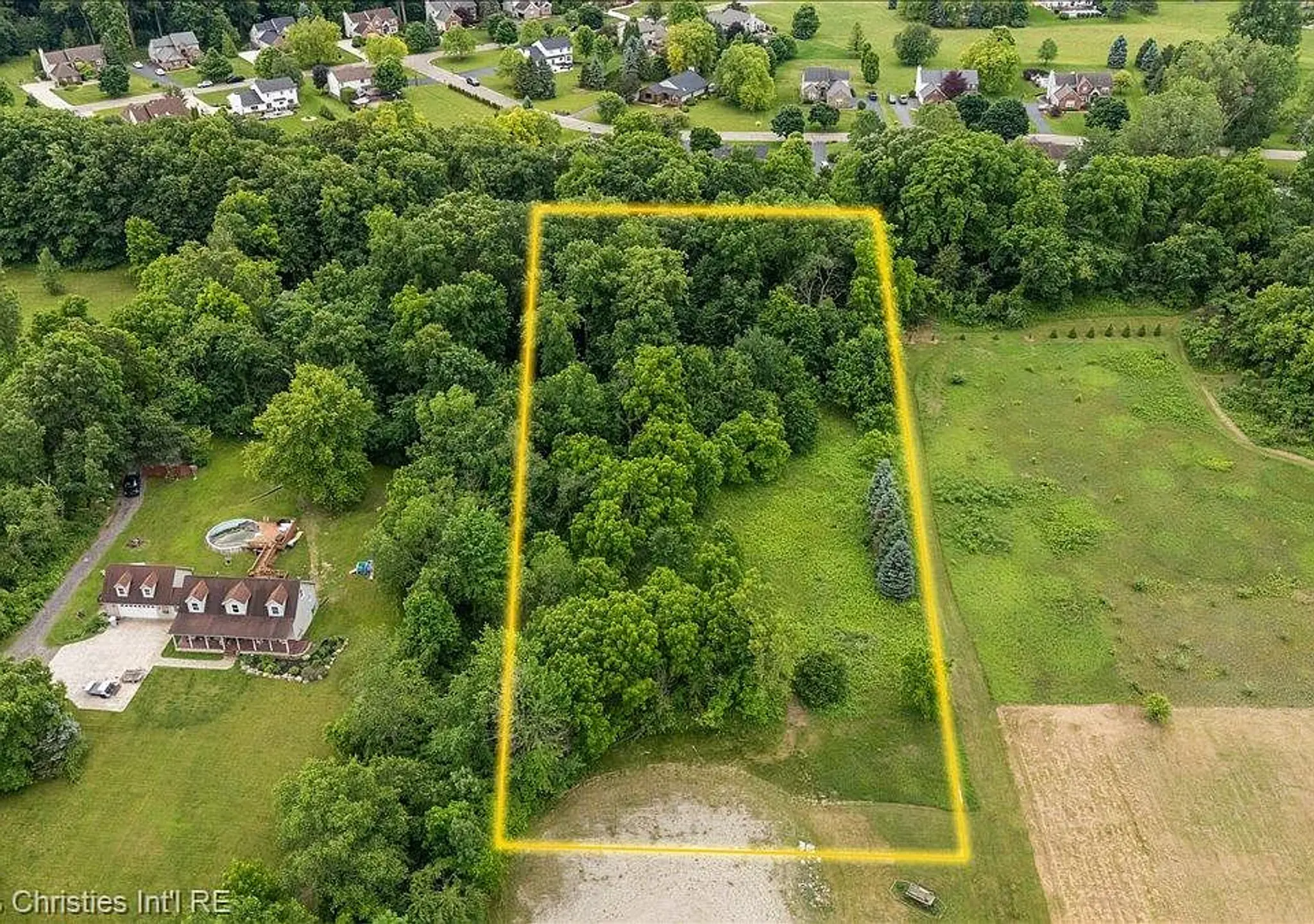 Thumbnail - 22150 Donnas Drive, South Lyon, MI 48178