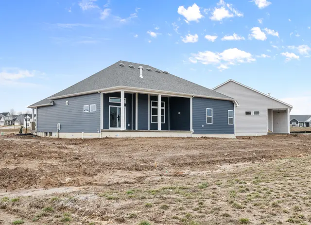 STL Bellwynn - Exterior Photo 5