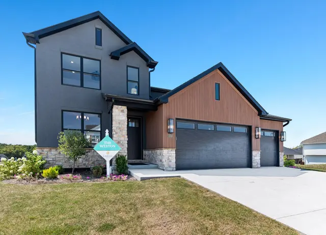 STL Weston - Exterior Photo 2