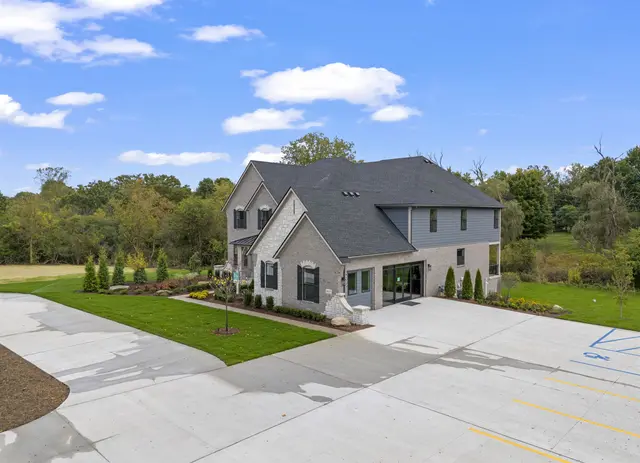 MI Charleston - Exterior Photo 5