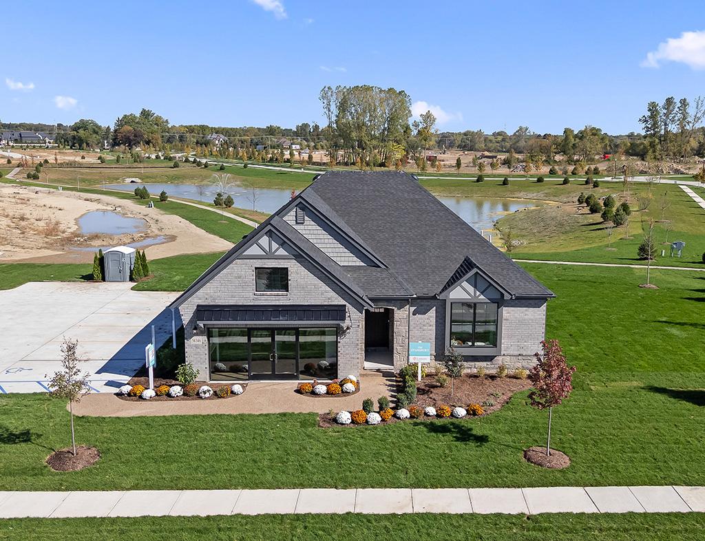 MI Stansbury - Exterior Photo 2