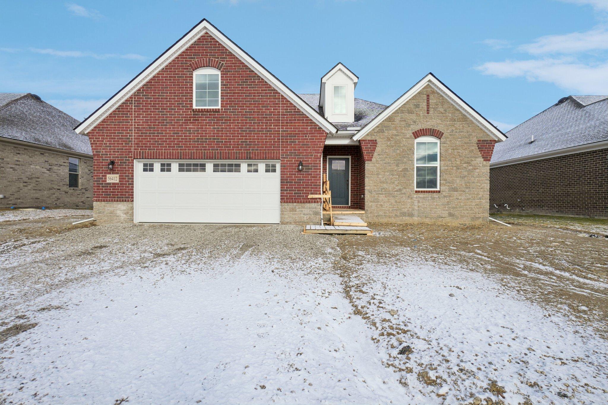 MI Laurel - Exterior Photo 2