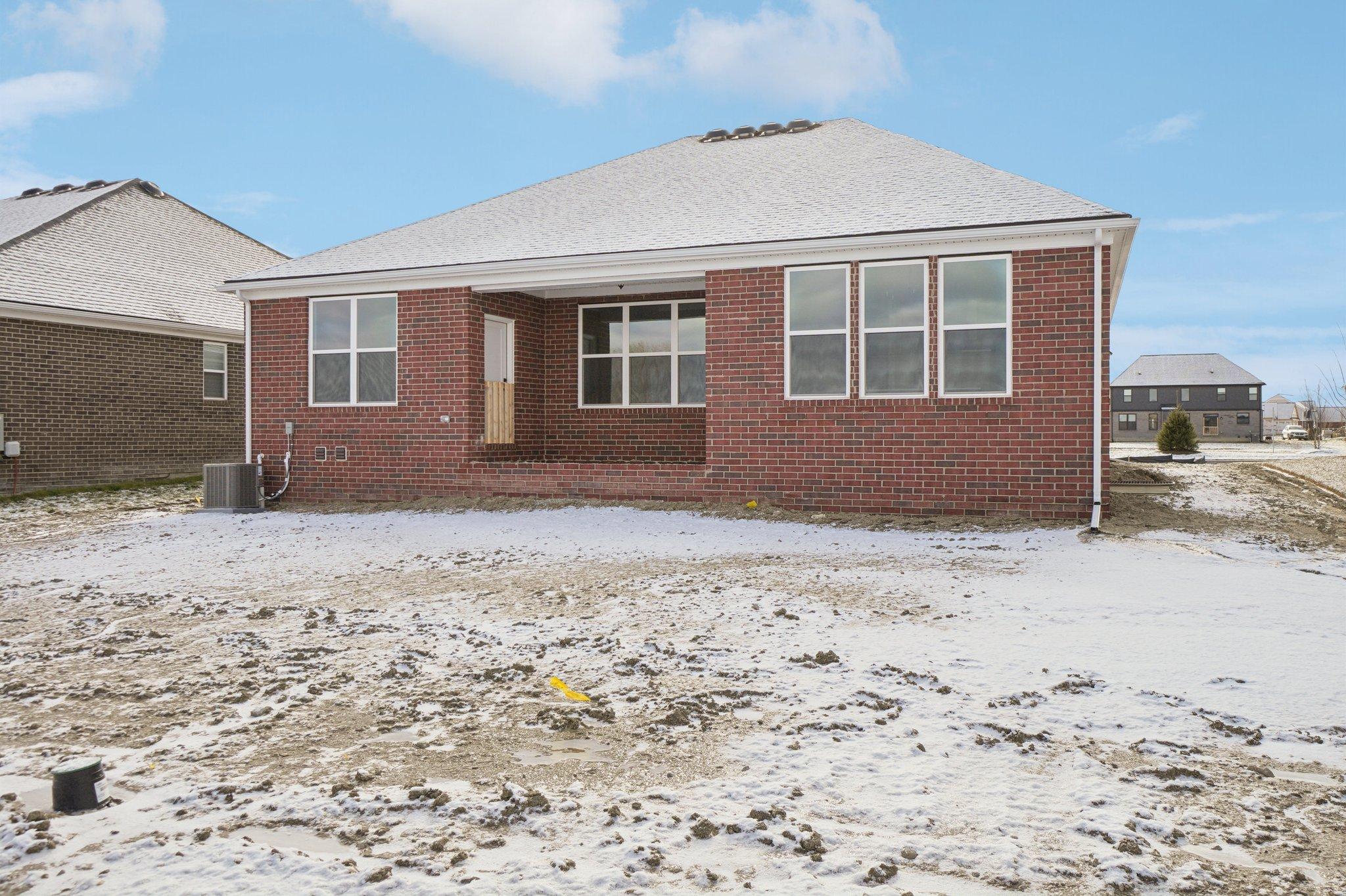 MI Laurel - Exterior Photo 5