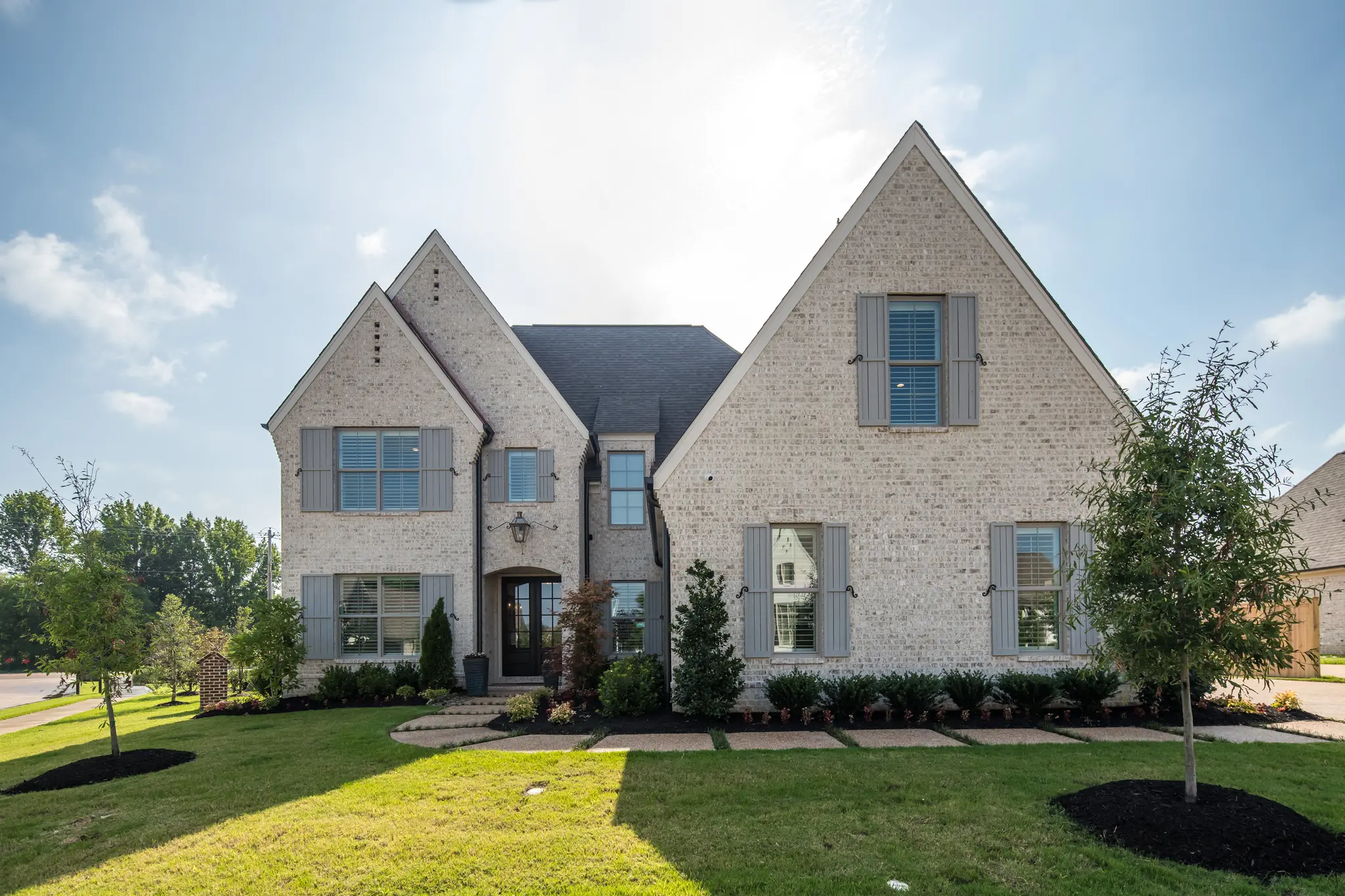 Woodbridge - Exterior Photo 4