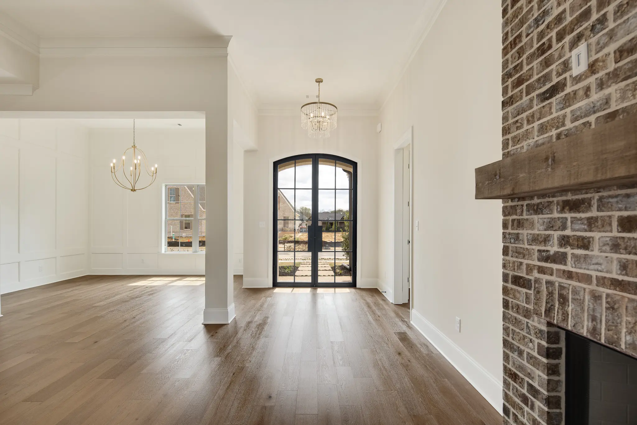 Angela Marie I - Interior Photo 15