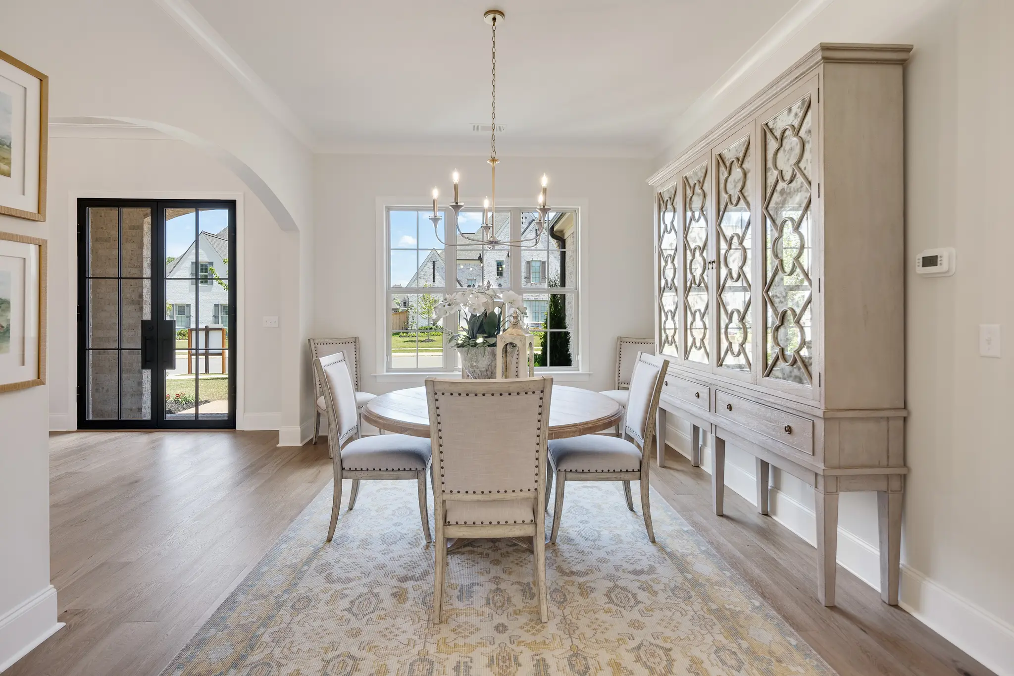 Iberville - Interior Photo 17