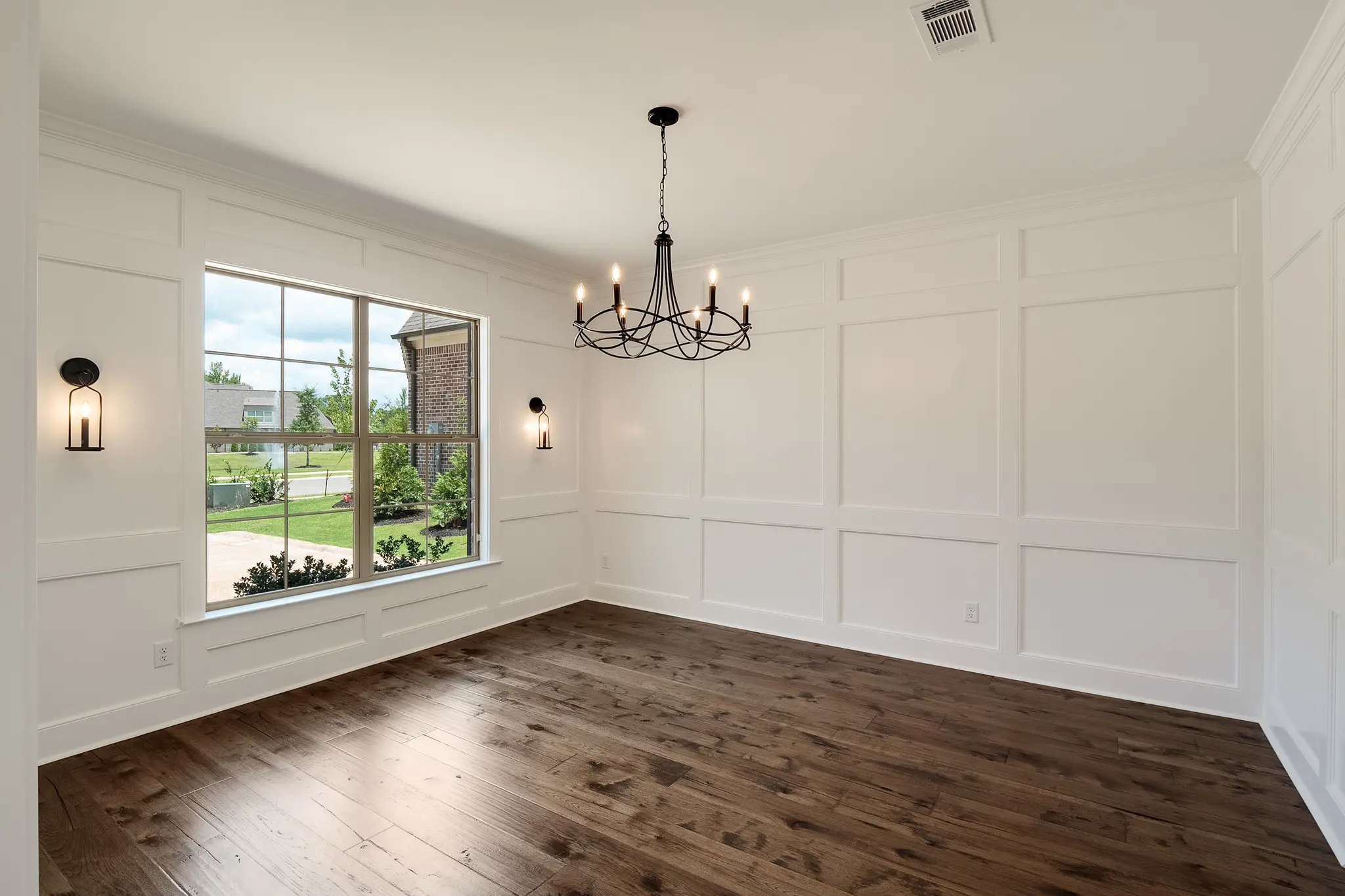 Dawson - Interior Photo 7