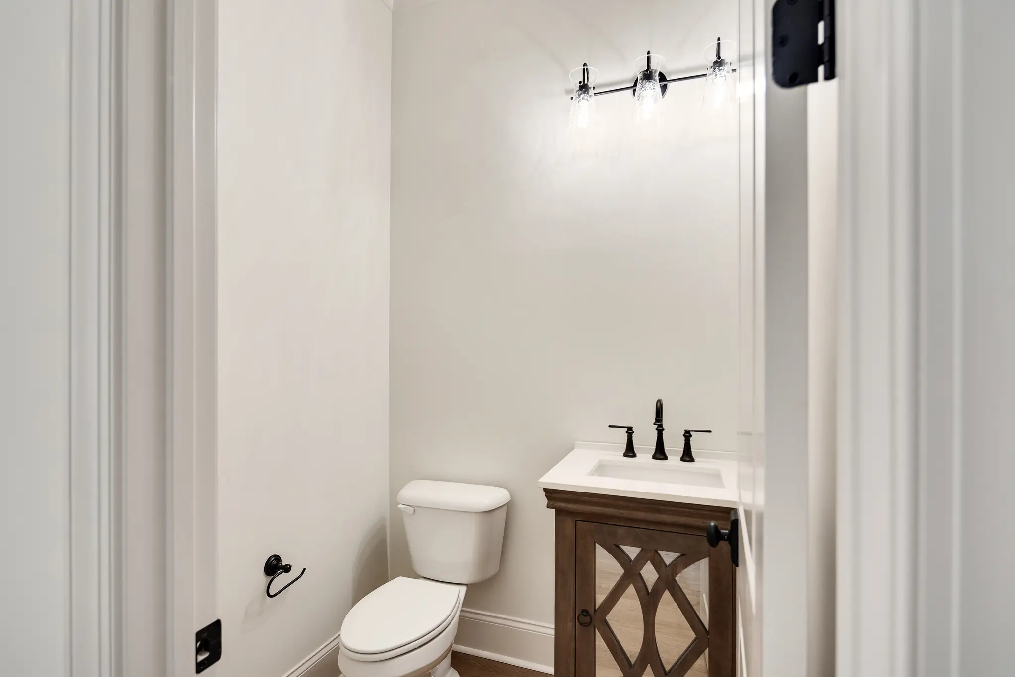 Wellington - Interior Photo 13