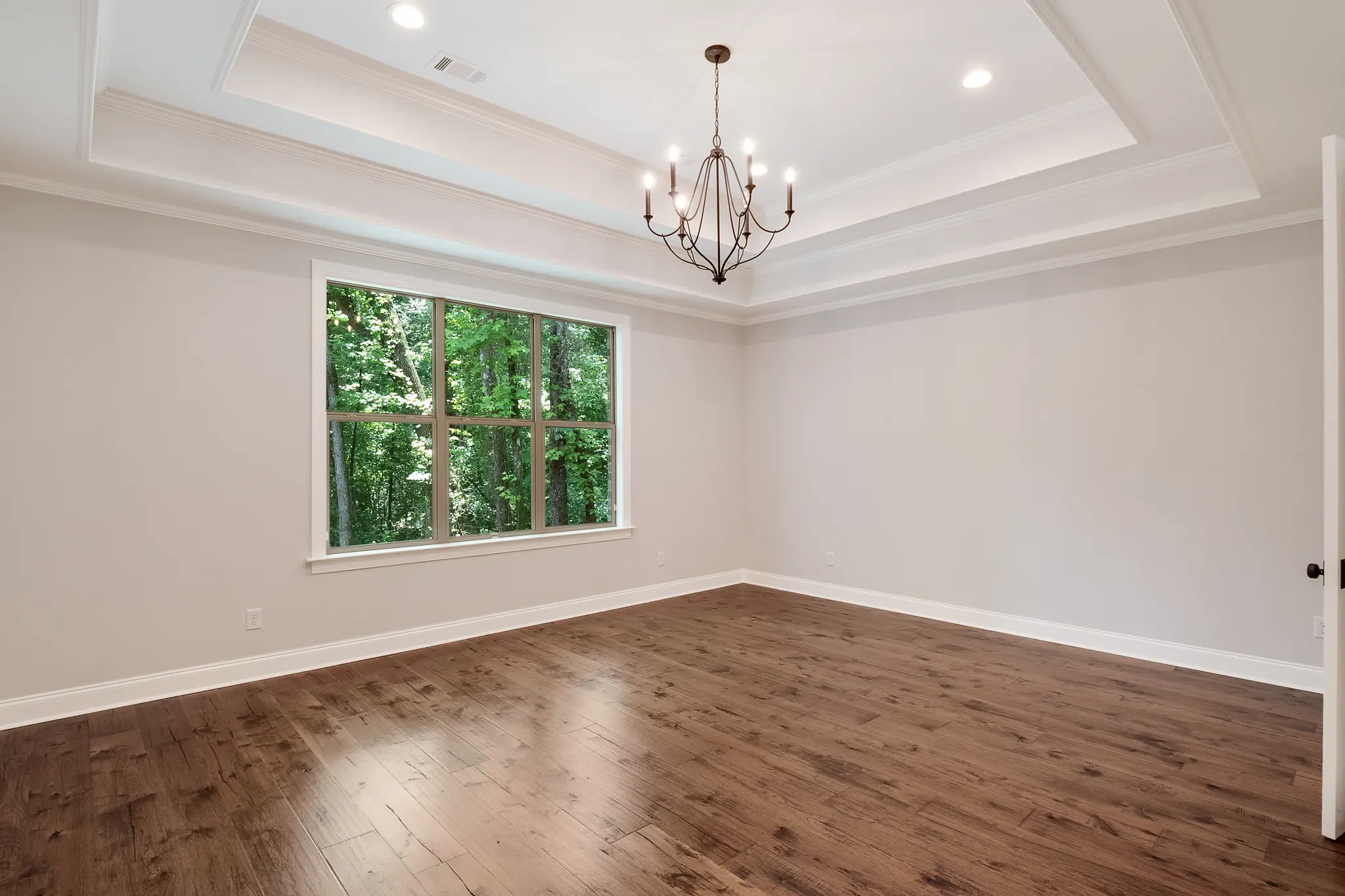 Dawson - Interior Photo 11