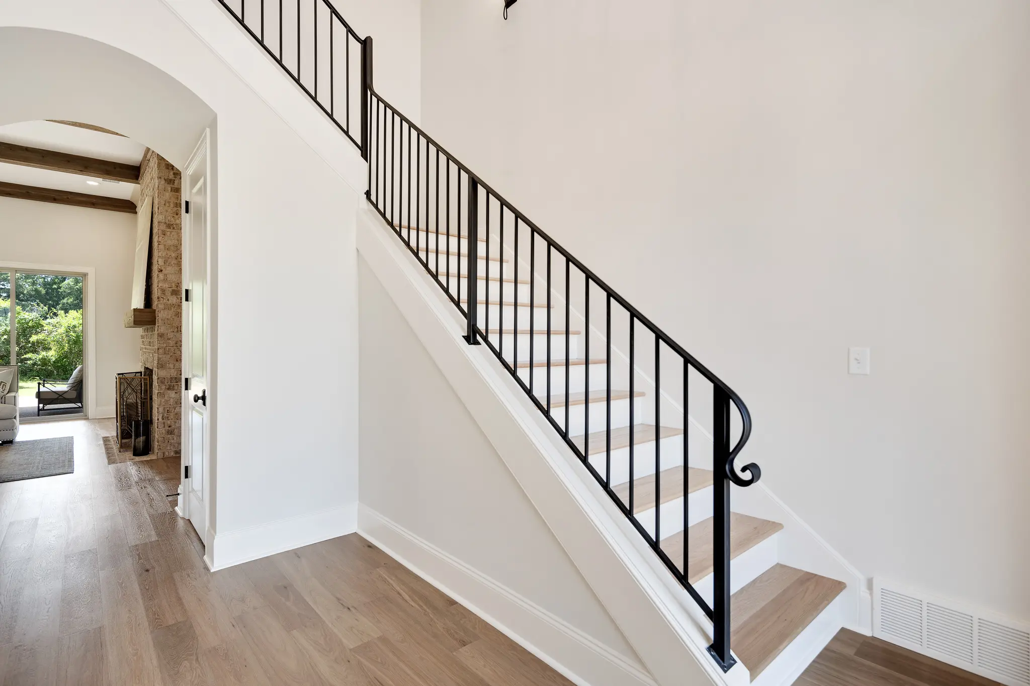 Iberville - Interior Photo 9