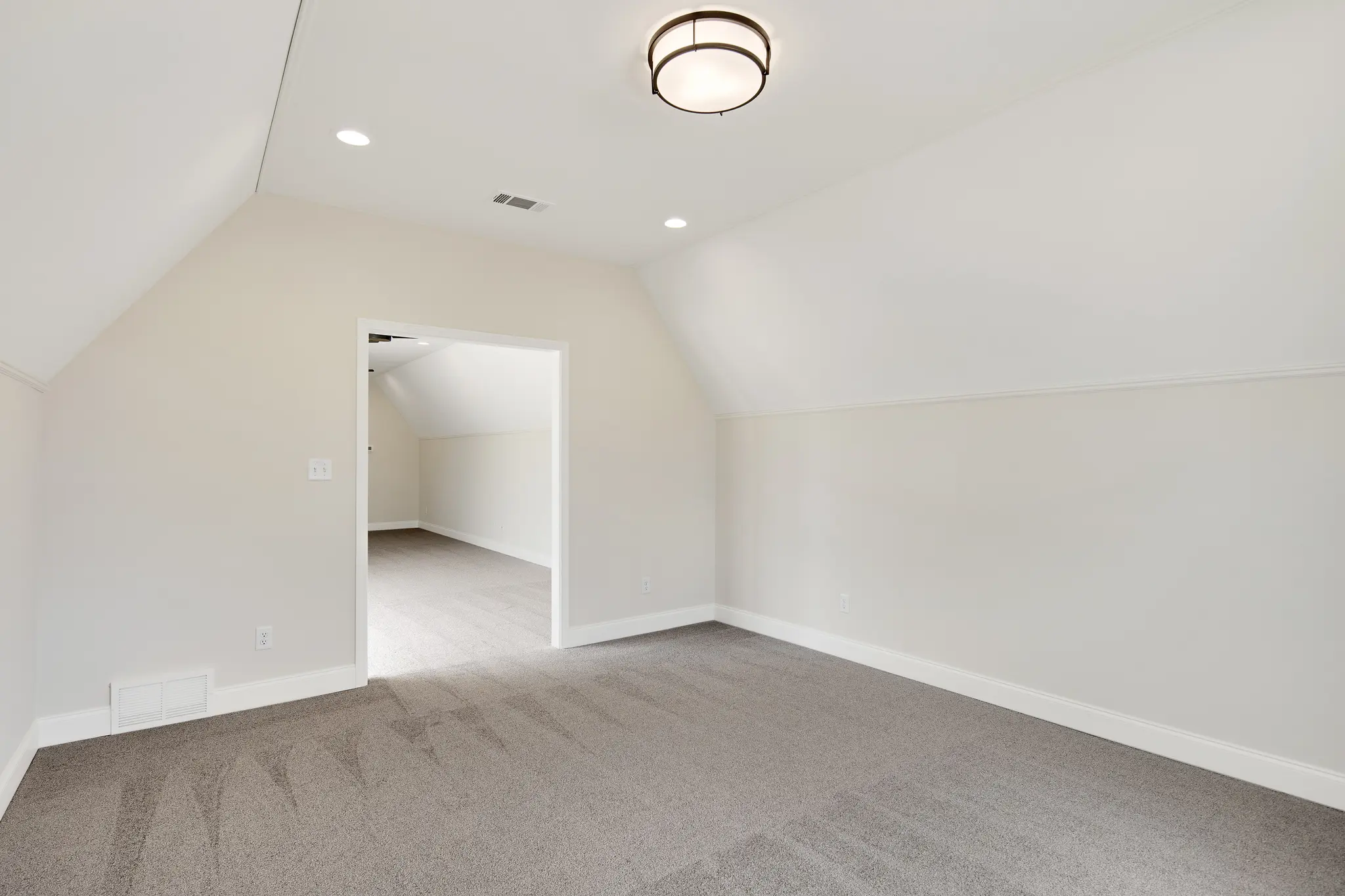 Angela Marie I - Interior Photo 26