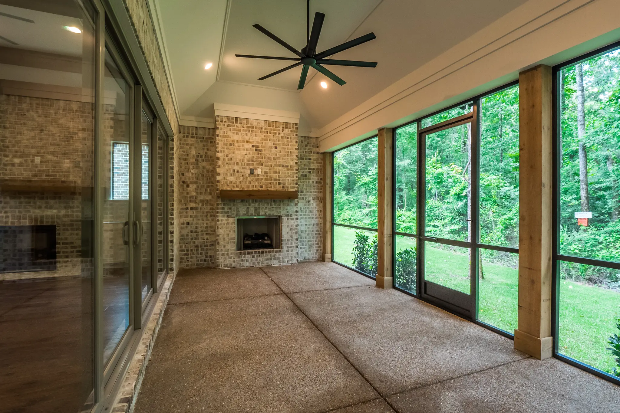 Dawson - Exterior Photo 5