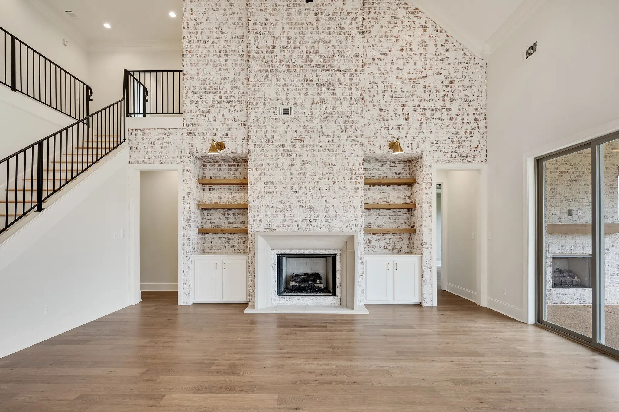 Thumbnail: HOME FEATURES