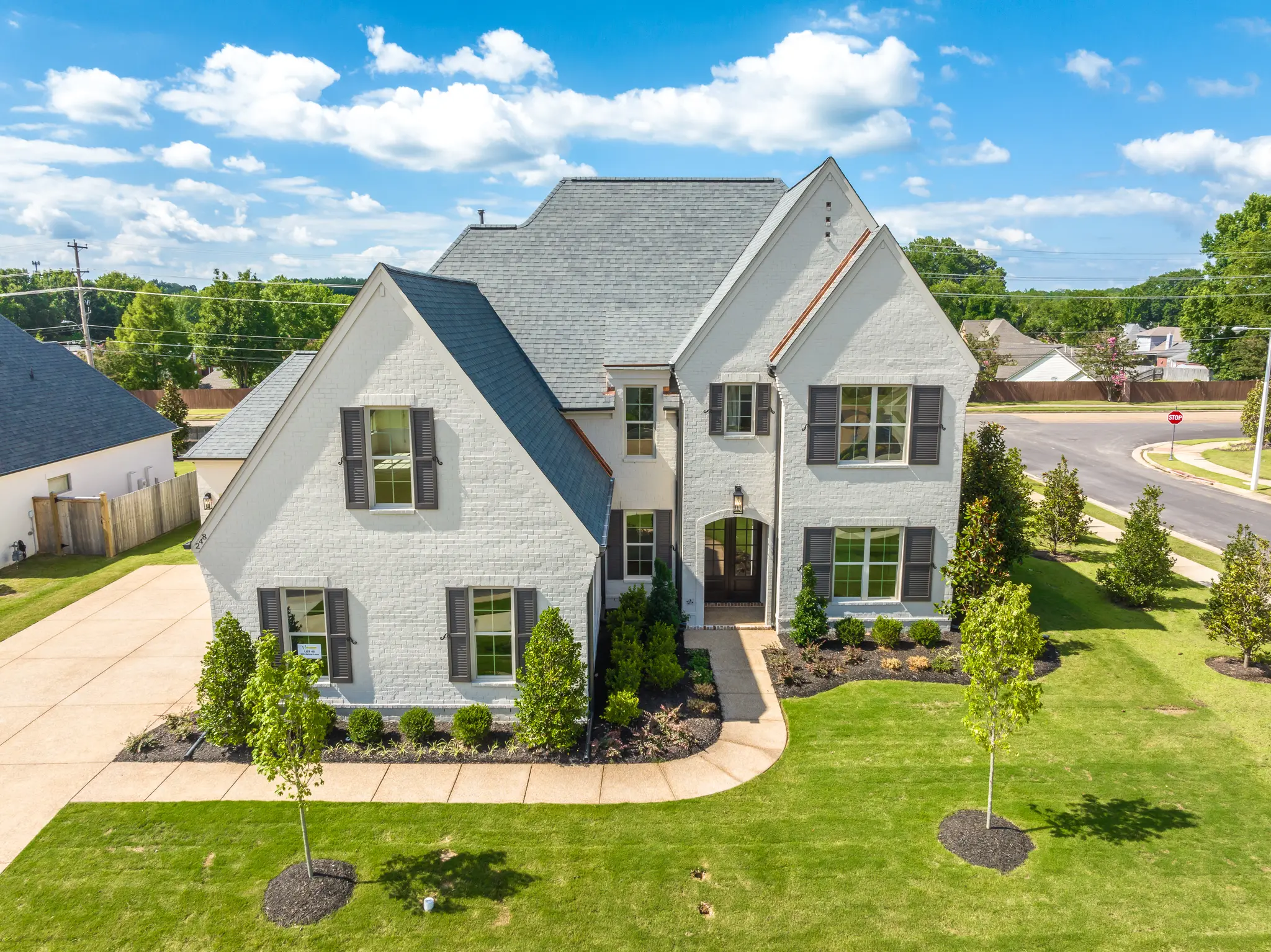 Woodbridge - Exterior Photo 2