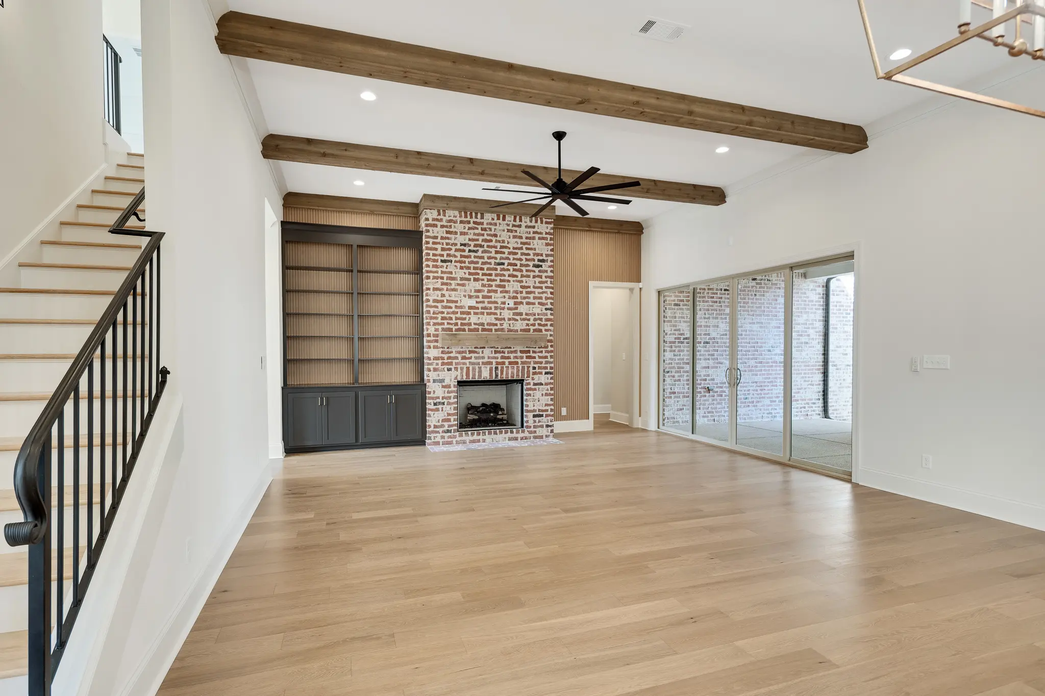 Waverly - Interior Photo 9