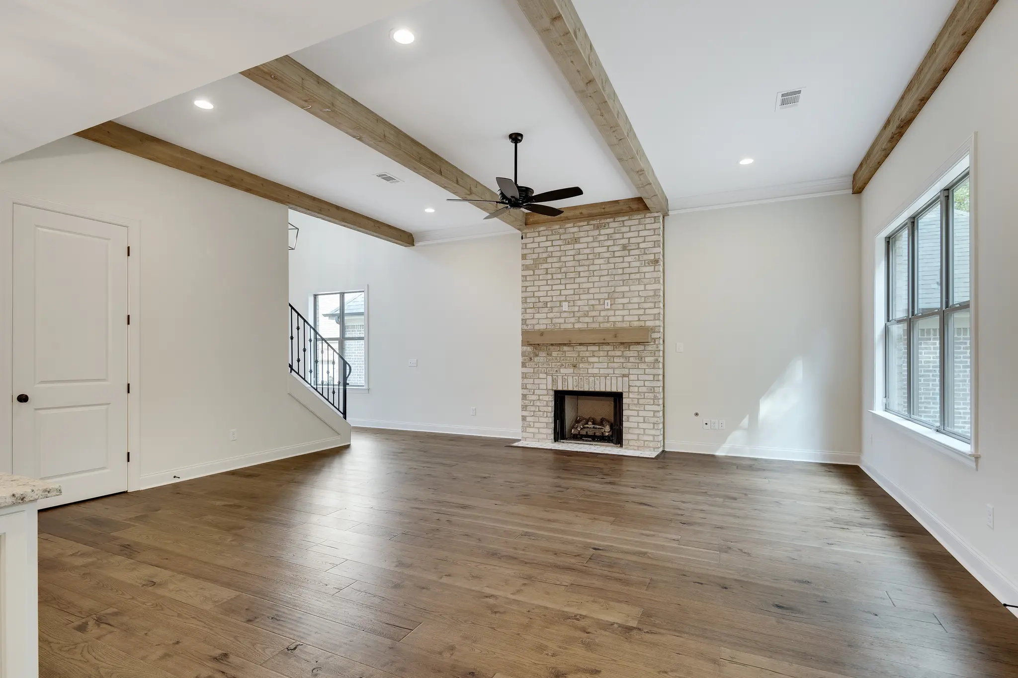 Myers - Interior Photo 13