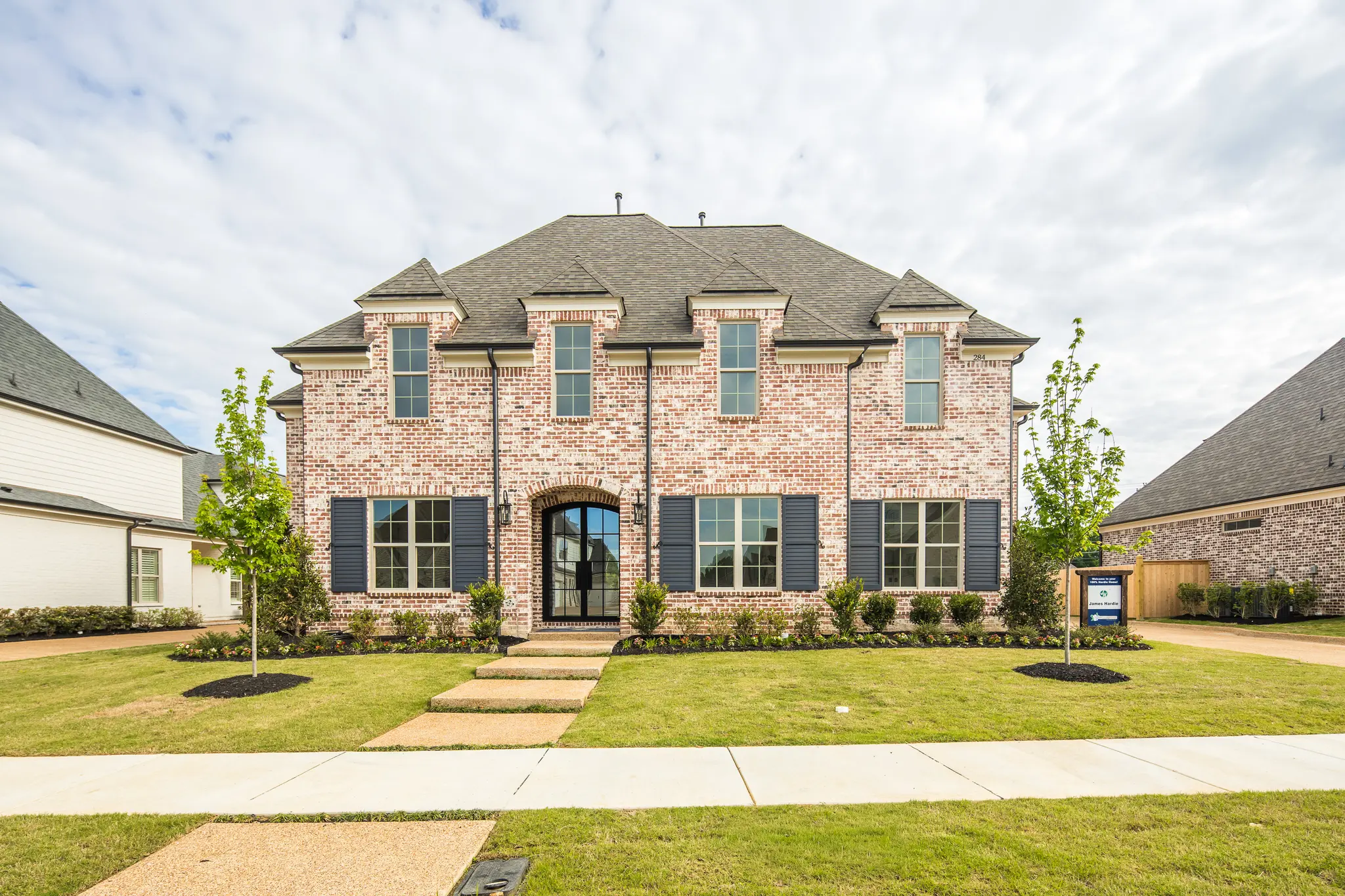 Waverly - Exterior Photo 2