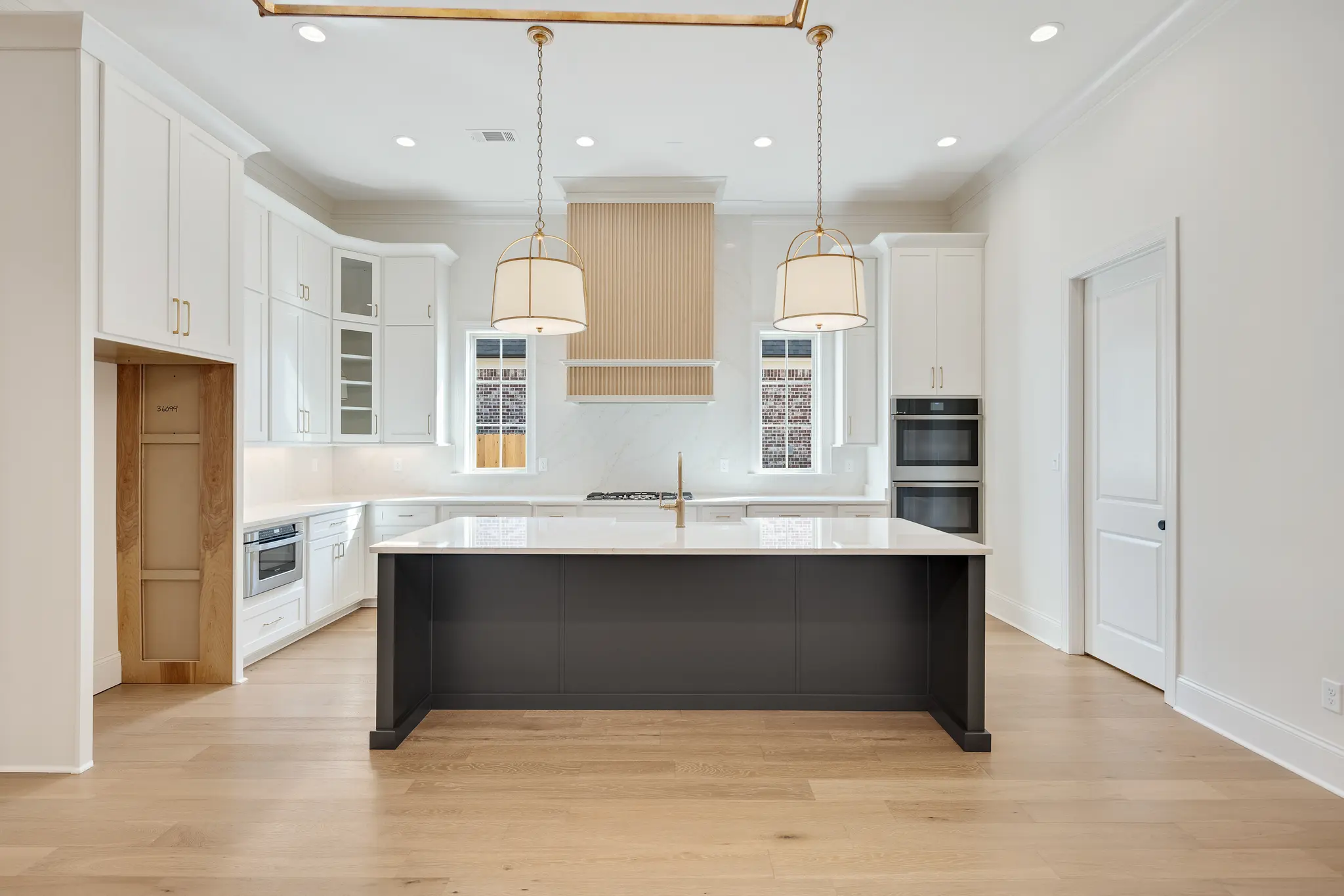 Waverly - Interior Photo 11