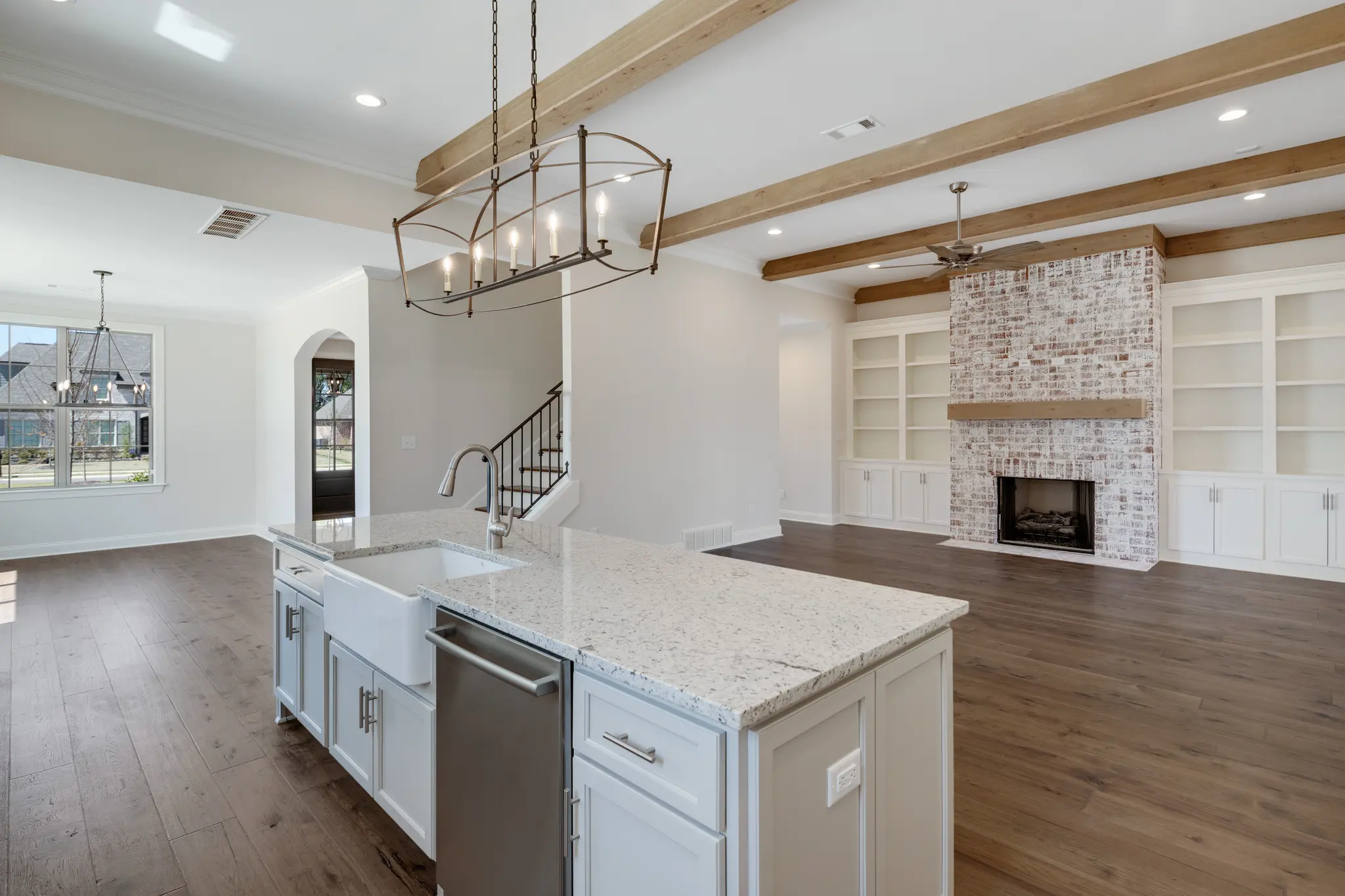 Ashford - Interior Photo 15