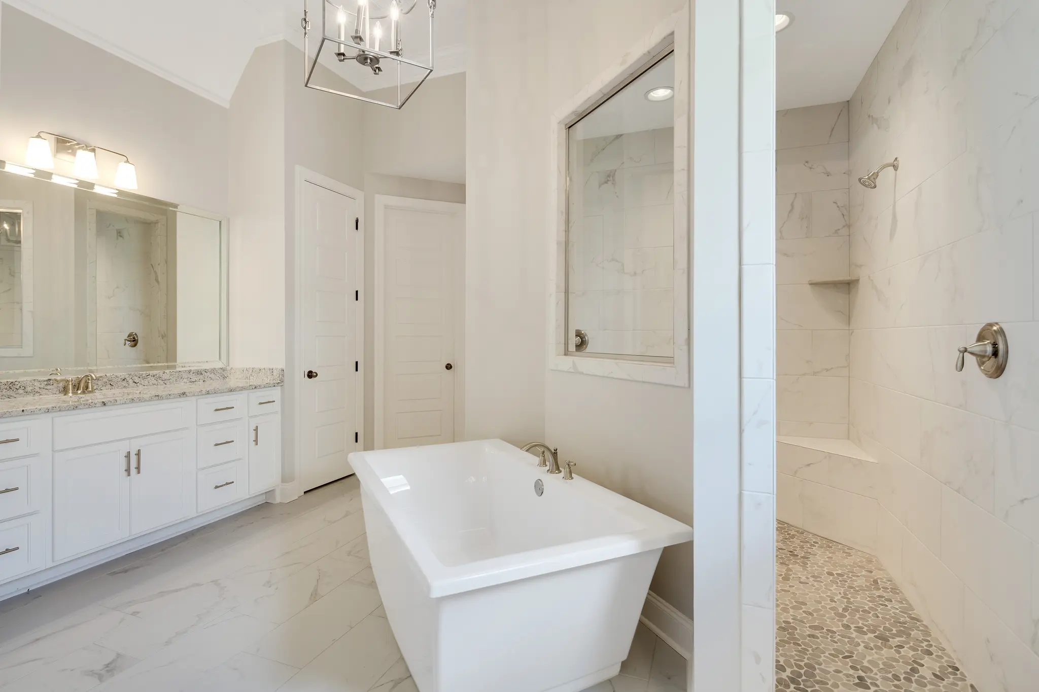 Ashford - Interior Photo 20