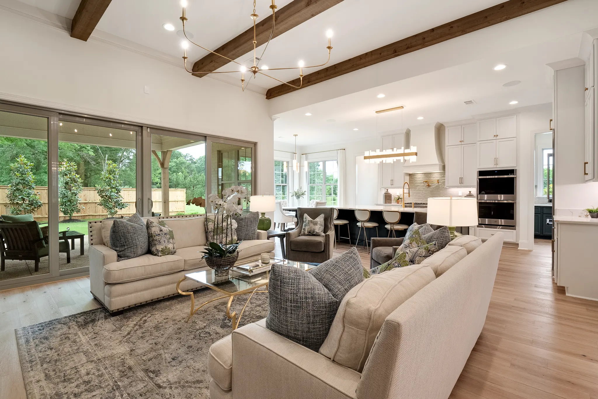 Orchard - Interior Photo 15