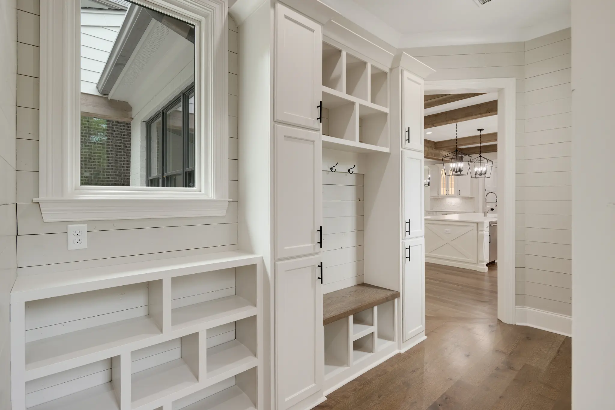 Shepherd - Interior Photo 12