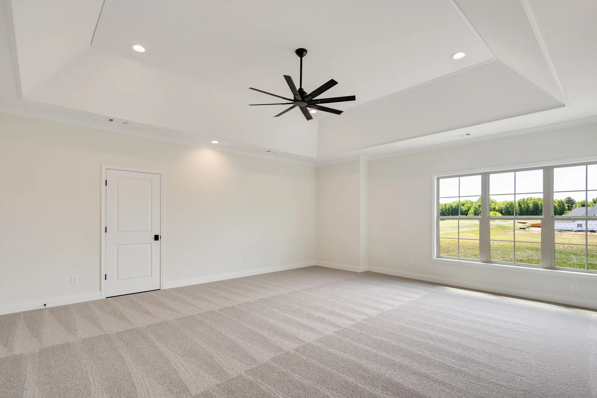 Orchard - Interior Photo 17